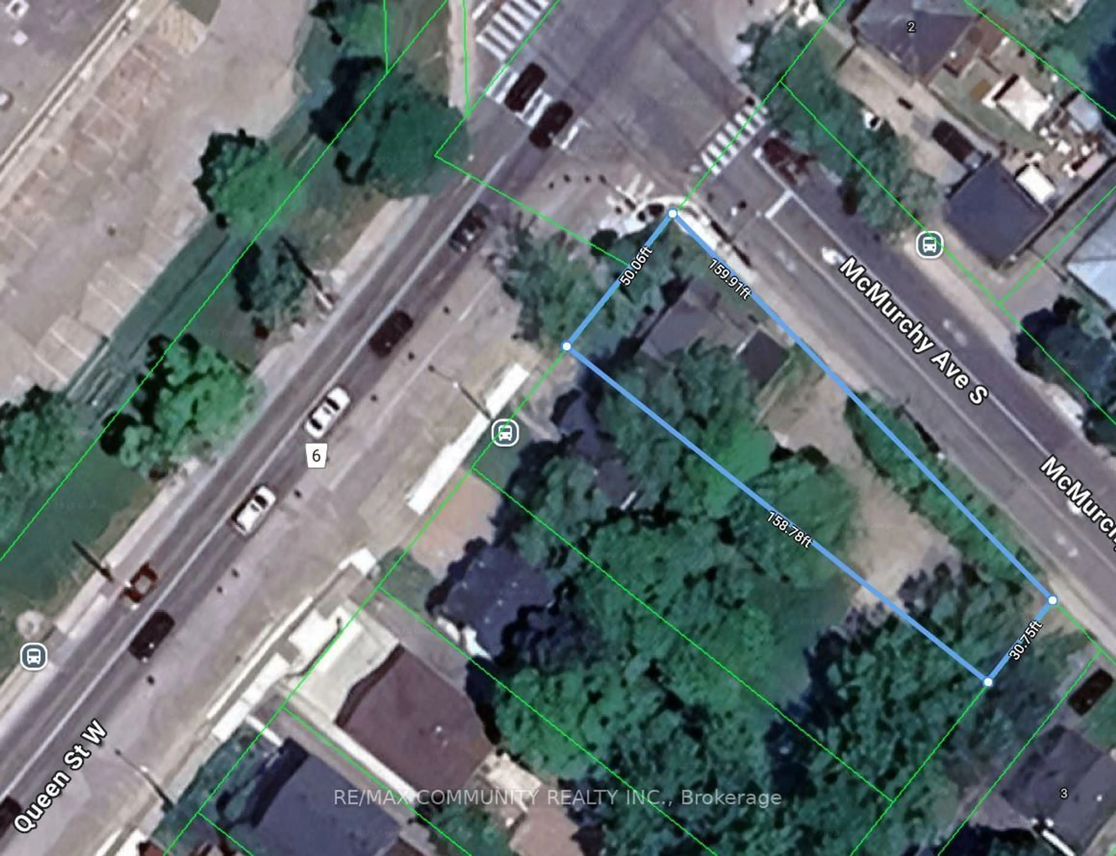 A pic from outside/outdoor area/front of a property/back of a property/a pic from drone, street for 207 Queen St, Brampton Ontario L6Y 1M6