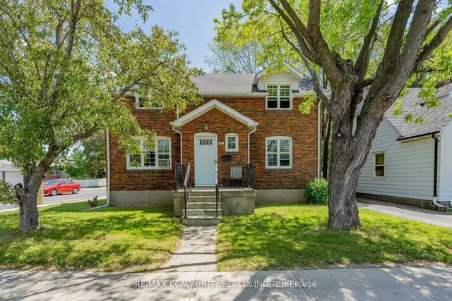 207 Queen St, Brampton 3