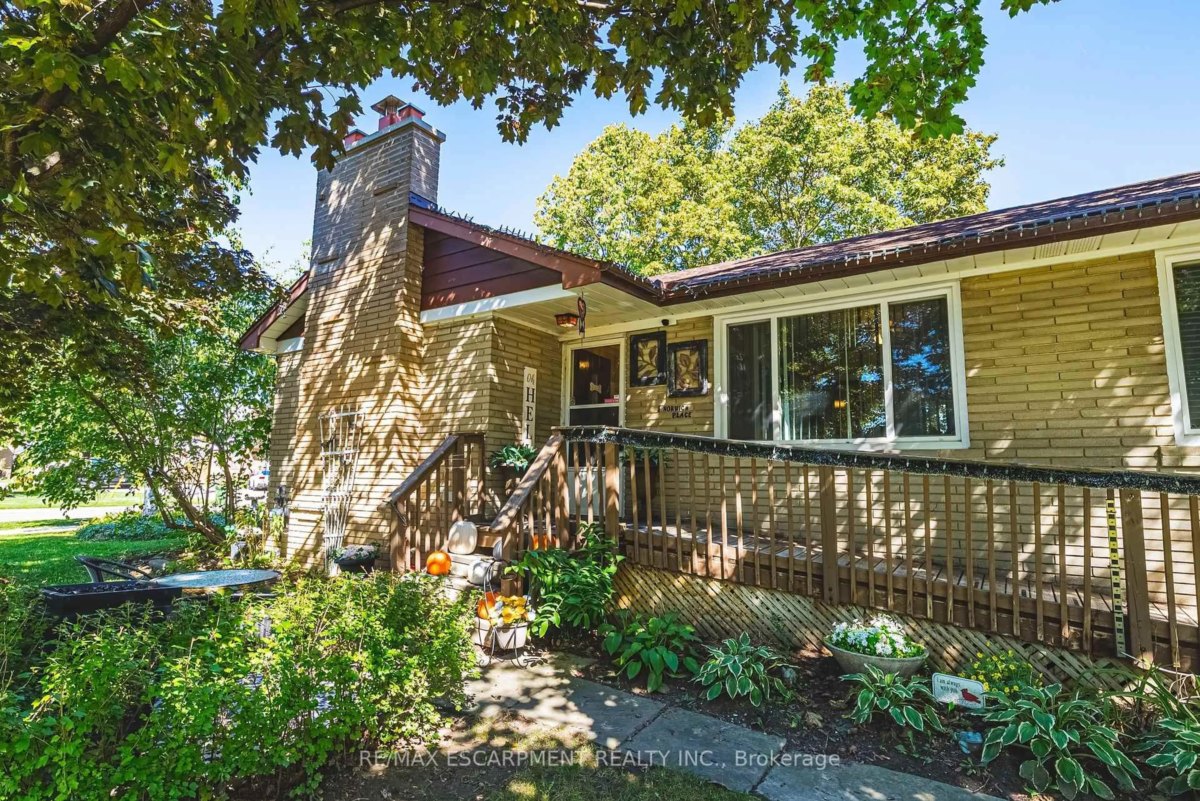 Unknown for 1 Norwich Pl, Toronto Ontario M9V 2Y9