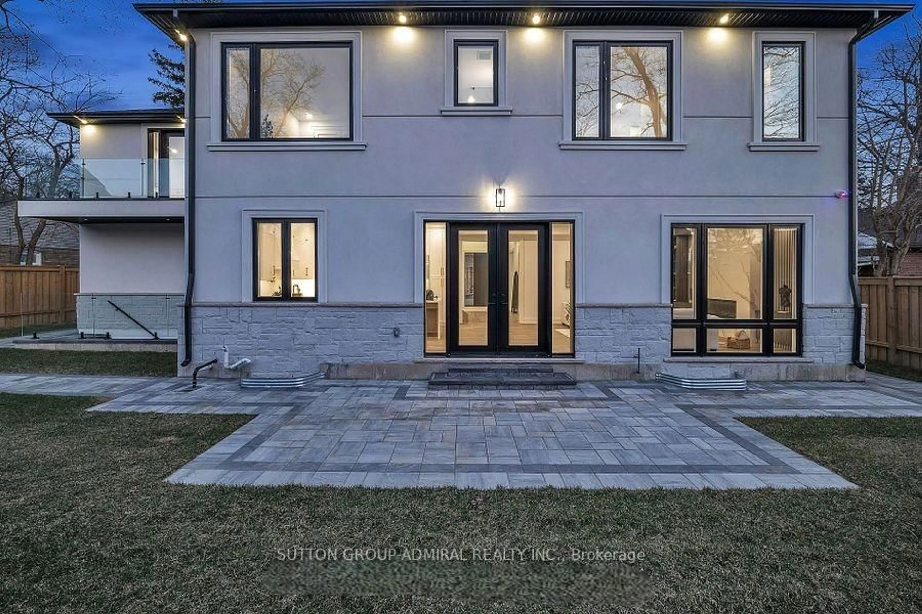 Unknown for 1377 Rometown Dr, Mississauga Ontario L5E 2T5