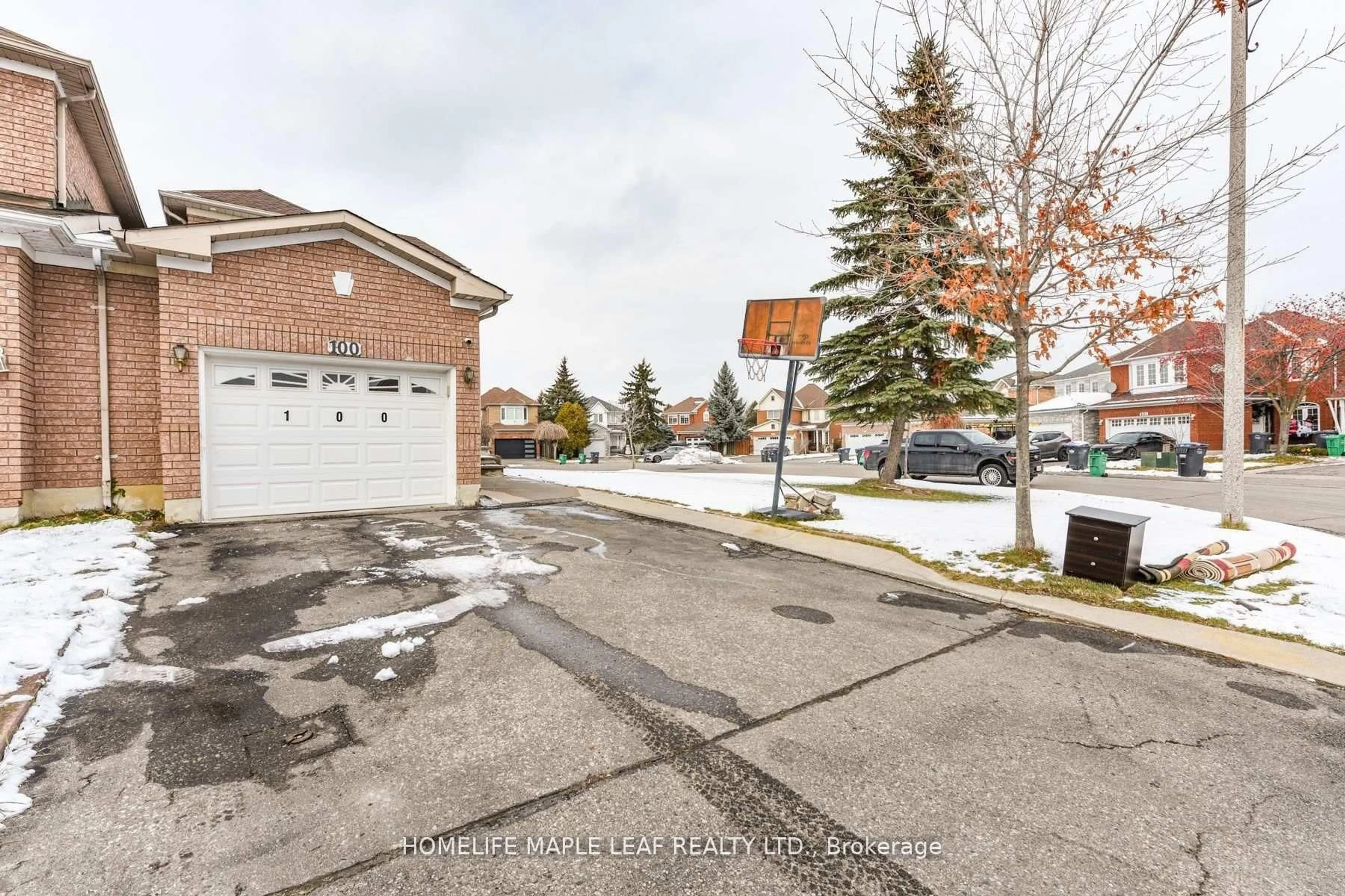 Unknown for 100 Alaskan Summit Crt, Brampton Ontario L6R 1N9