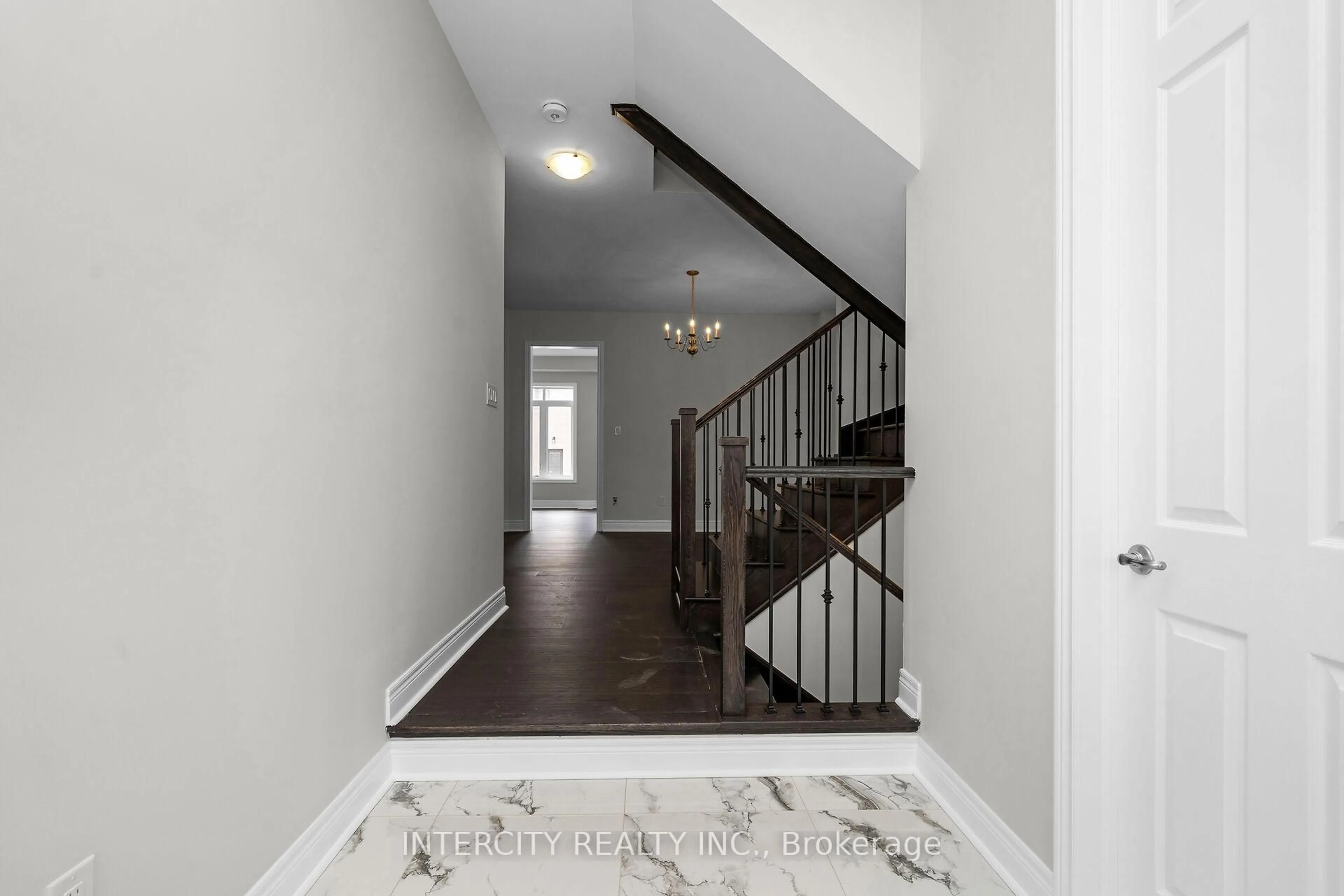 Unknown for 20 Kessler Dr, Brampton Ontario L6R 4G2