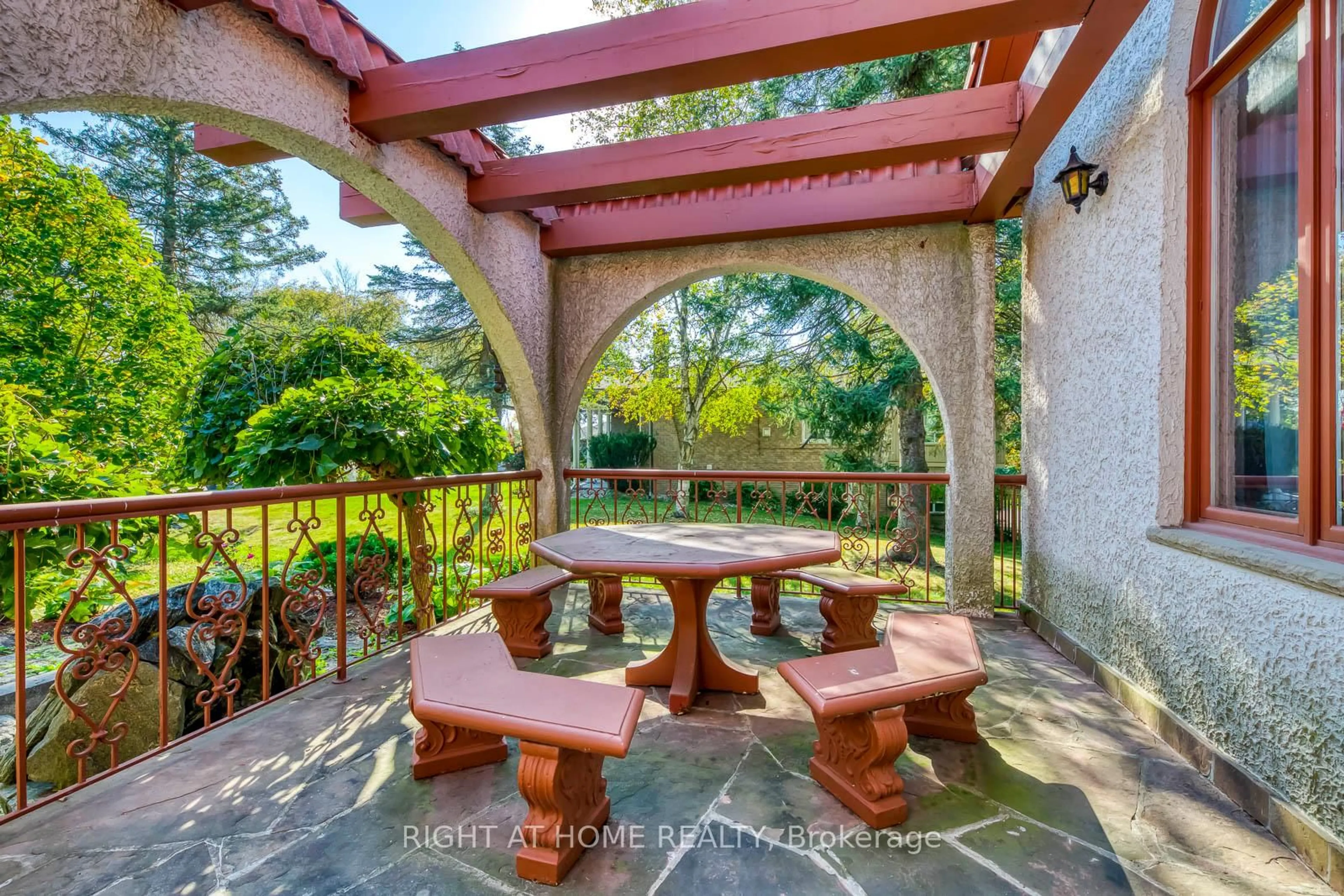 Patio, water/lake/river/ocean view for 1 Farmer's Lane, Caledon Ontario L7E 3K1