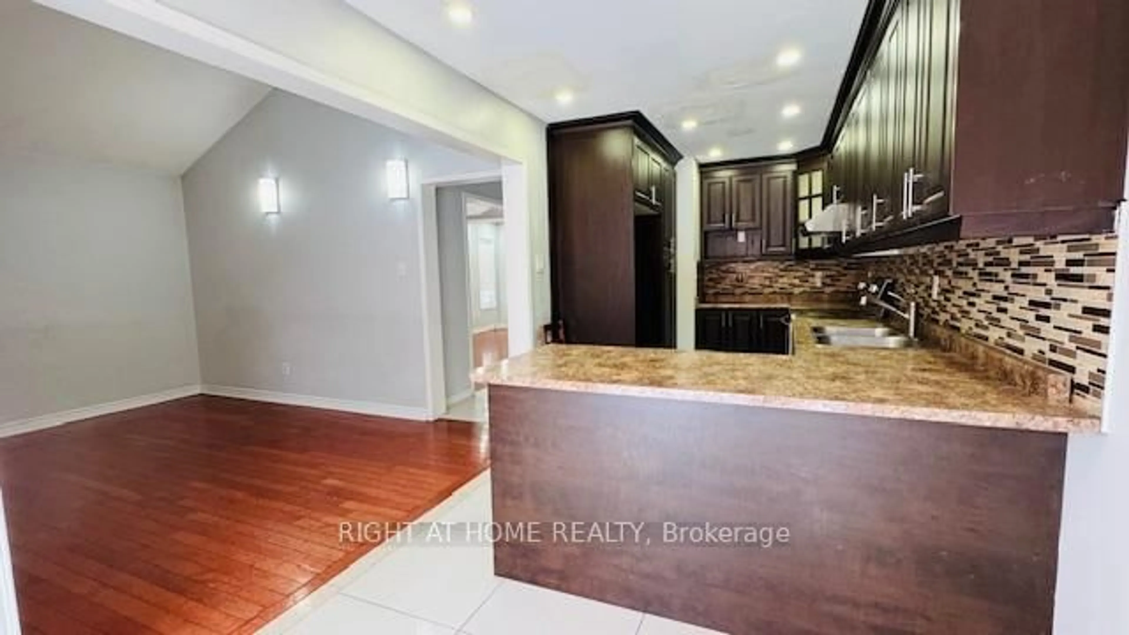 Open concept kitchen, ceramic/tile floor for 67 Sal Circ, Brampton Ontario L6R 1H6