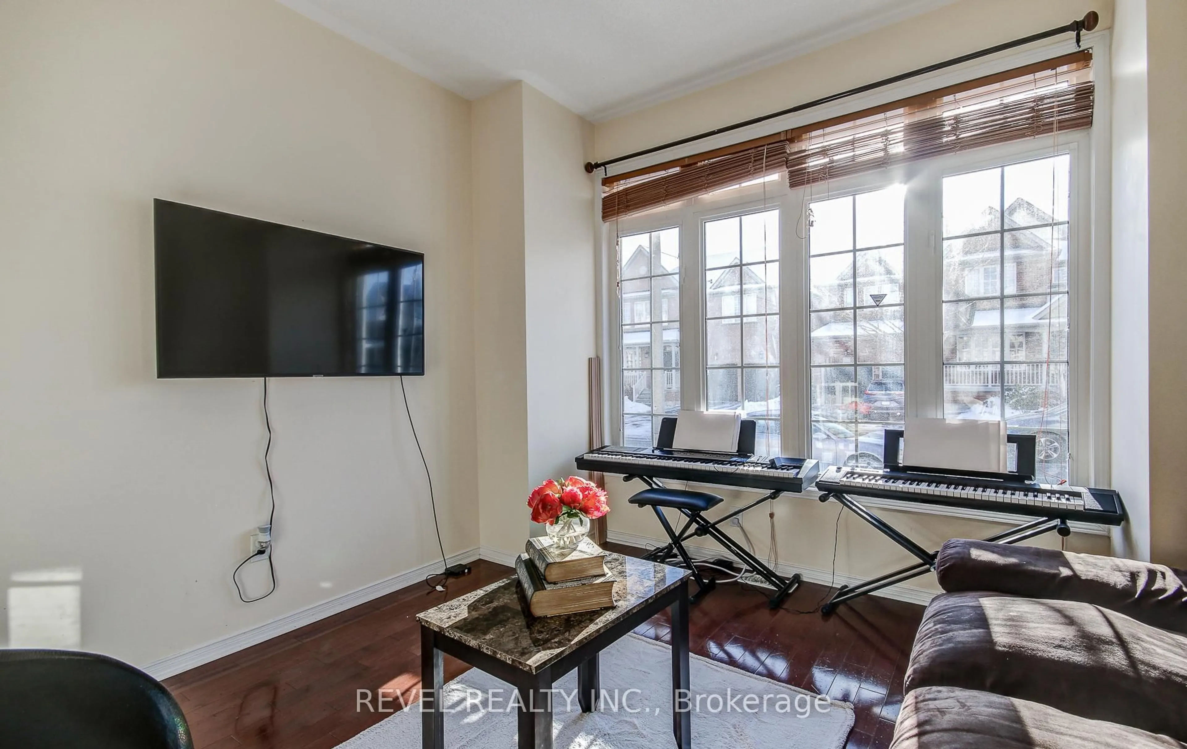 Unknown for 5 Treegrove Cres, Brampton Ontario L7A 3X8