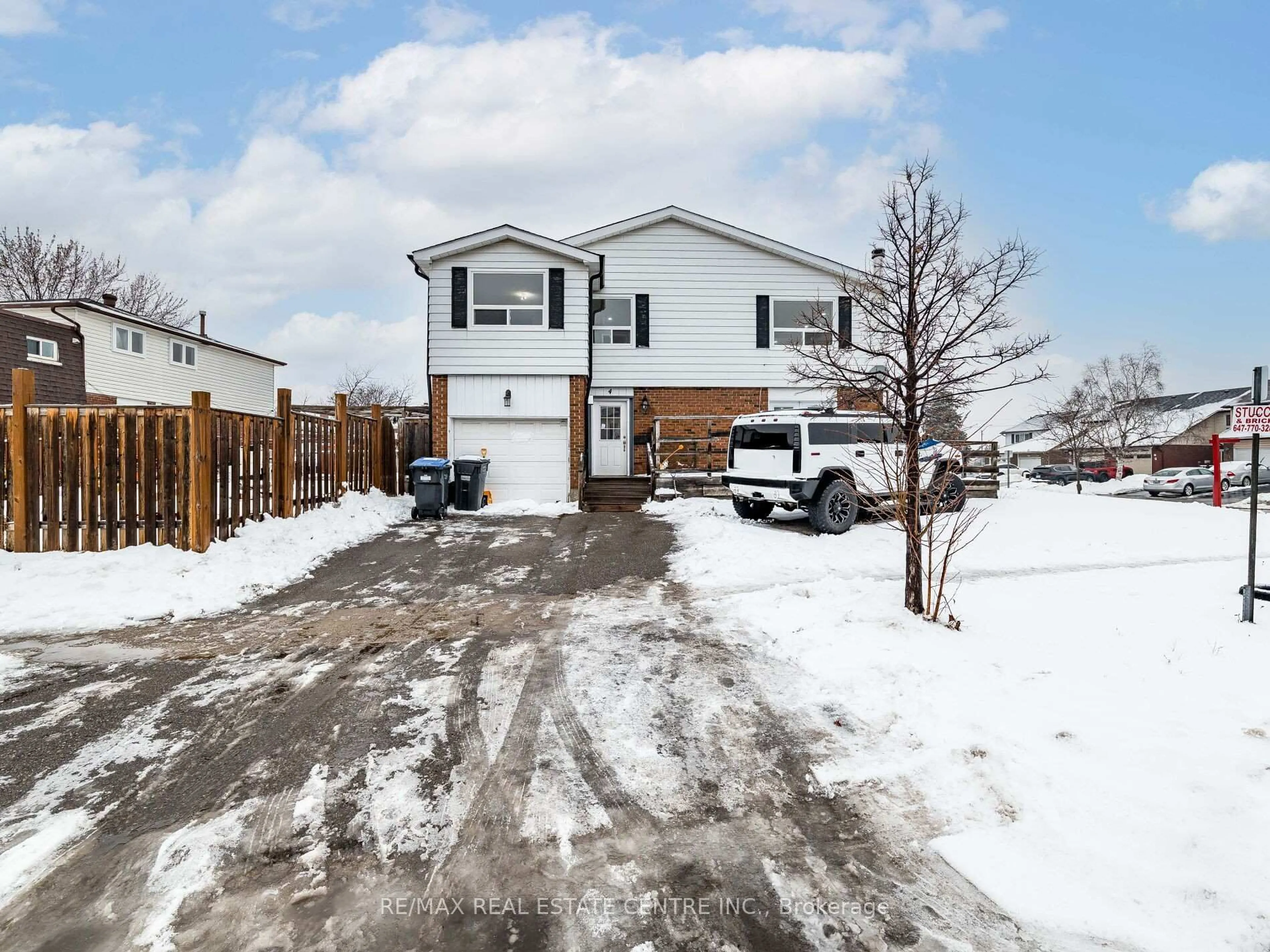 Unknown for 4 Horne Dr, Brampton Ontario L6V 2V3