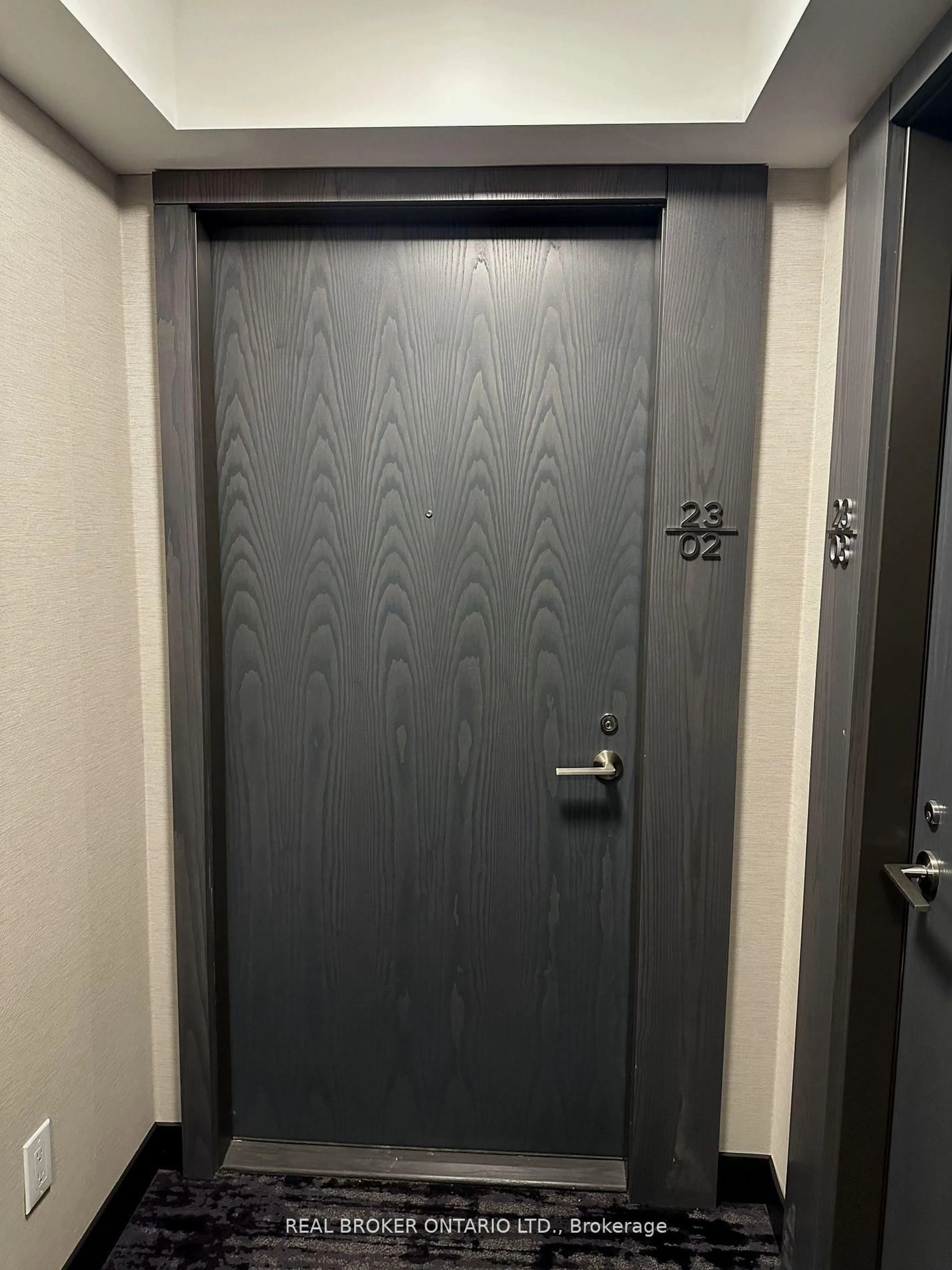 Unknown for 7 Mabelle Ave #2, Toronto Ontario M9A 4X7