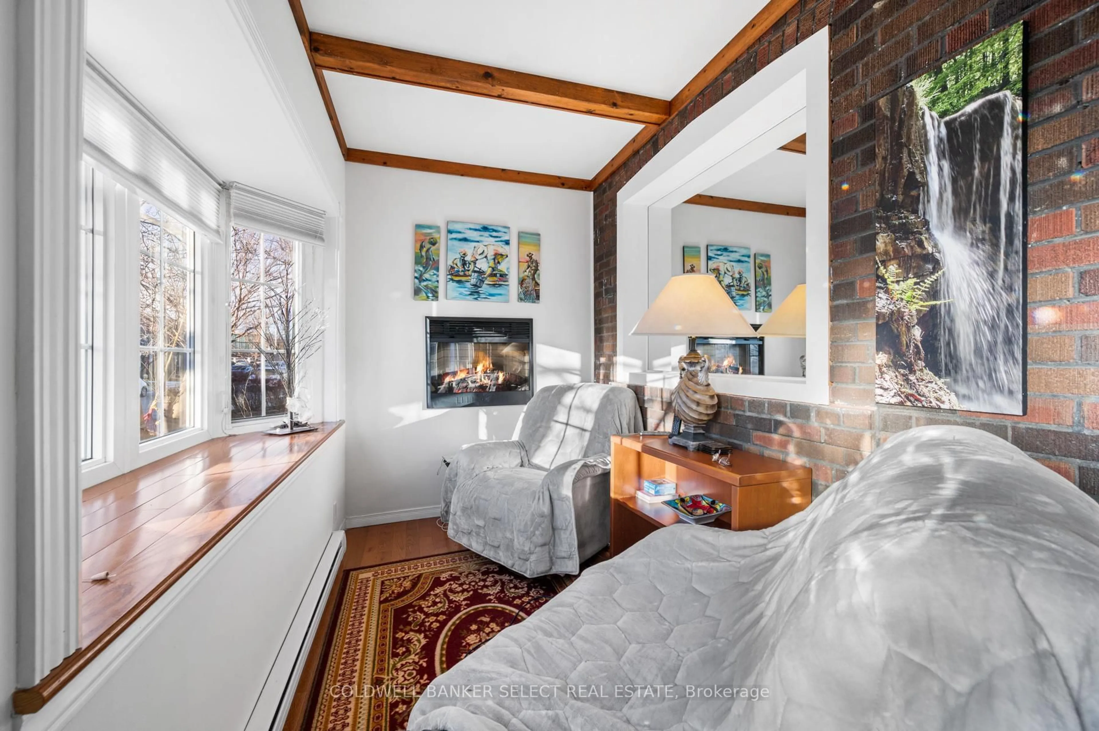 Living room with furniture, unknown for 125 Fourth St, Toronto Ontario M8V 2Y6