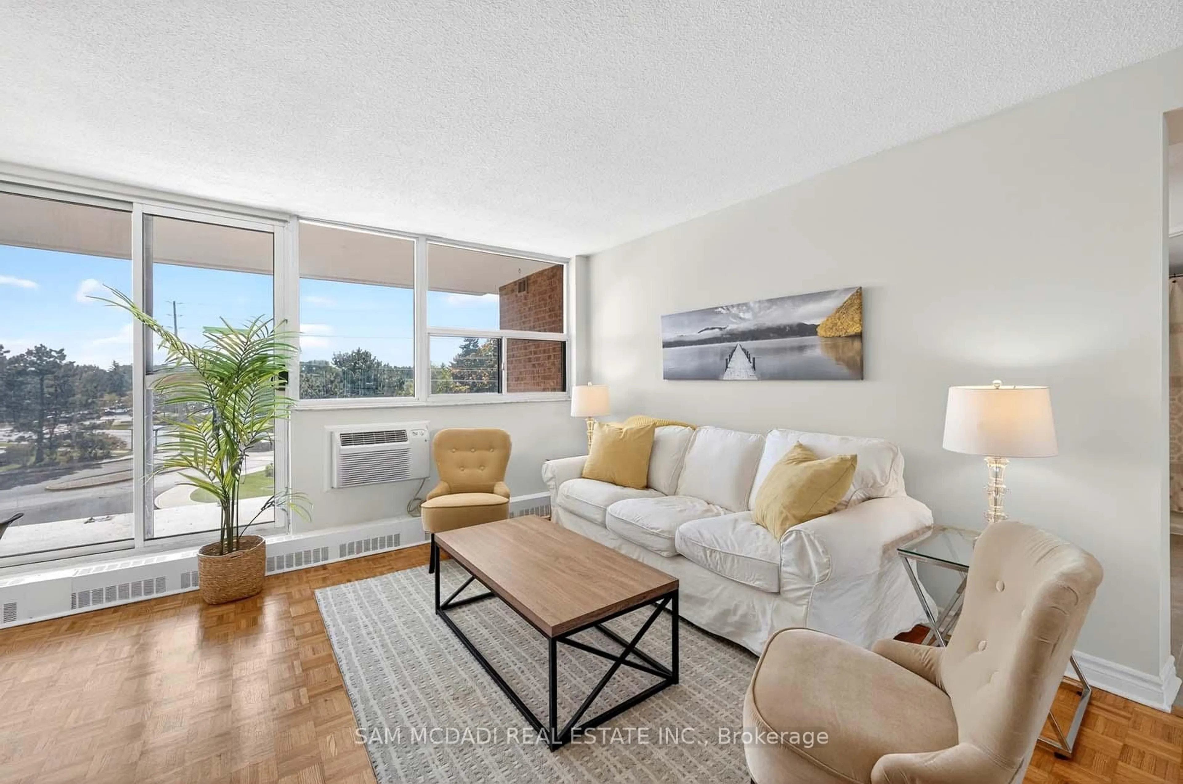 Living room with furniture, unknown for 3501 Glen Erin Dr #407, Mississauga Ontario L5L 2E9