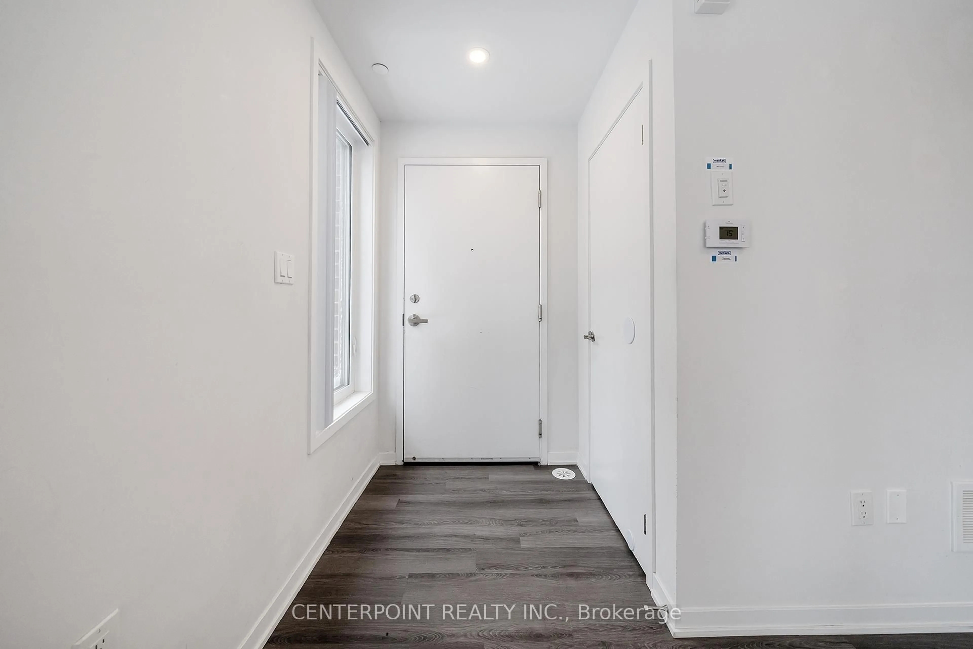 Indoor entryway for 15 William Jackson Way #44, Toronto Ontario M8V 0J5