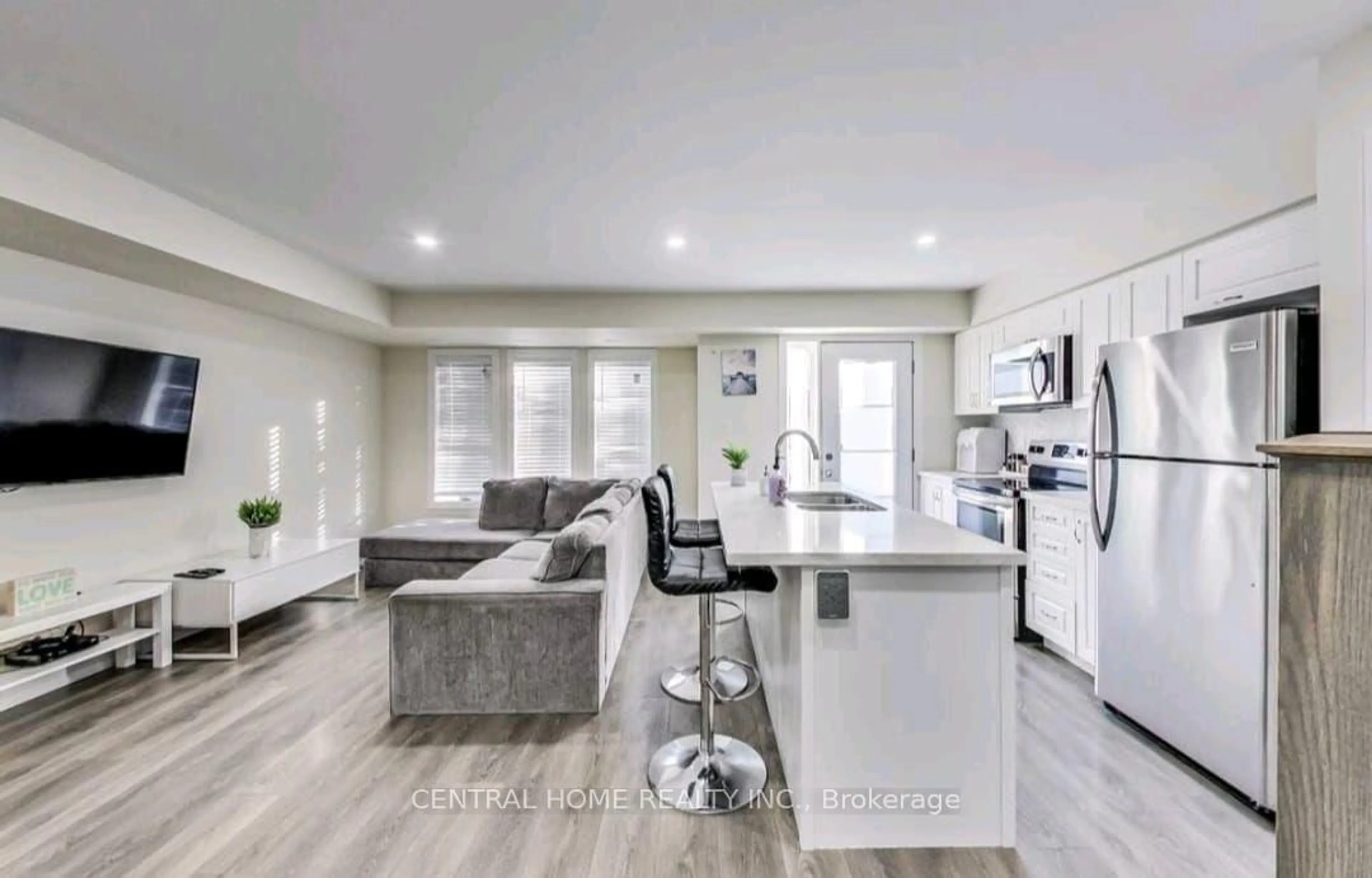 Open concept kitchen, unknown for 2335 Sheppard Ave #241, Toronto Ontario M9M 0B5