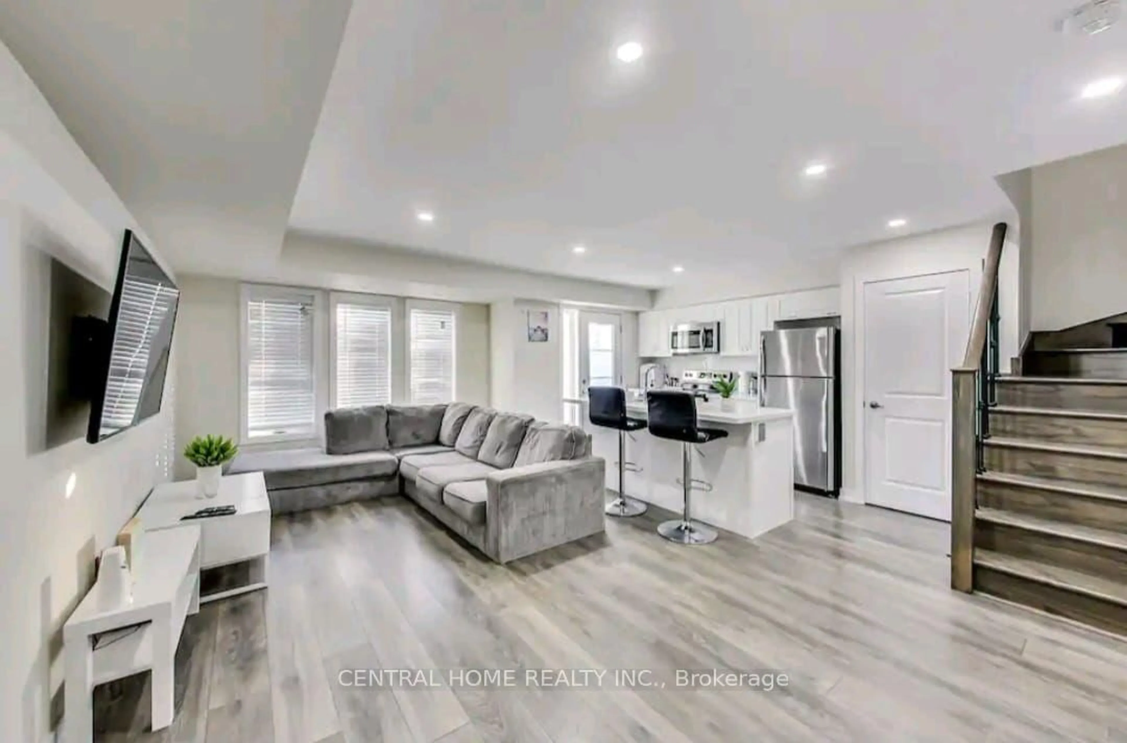 Open concept kitchen, unknown for 2335 Sheppard Ave #241, Toronto Ontario M9M 0B5