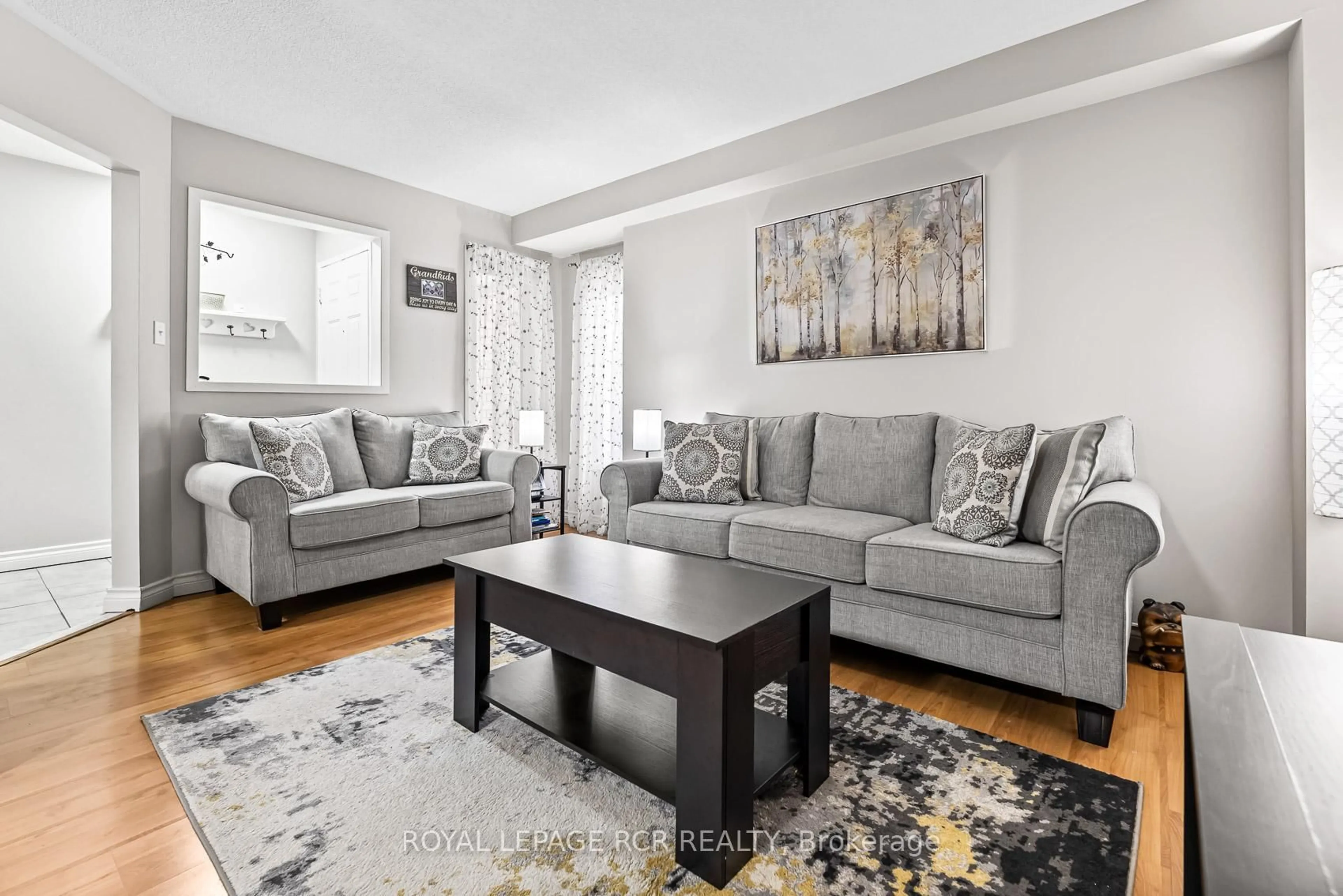 Living room with furniture, carpet floor for 120 Howard Cres, Orangeville Ontario L9W 4W2