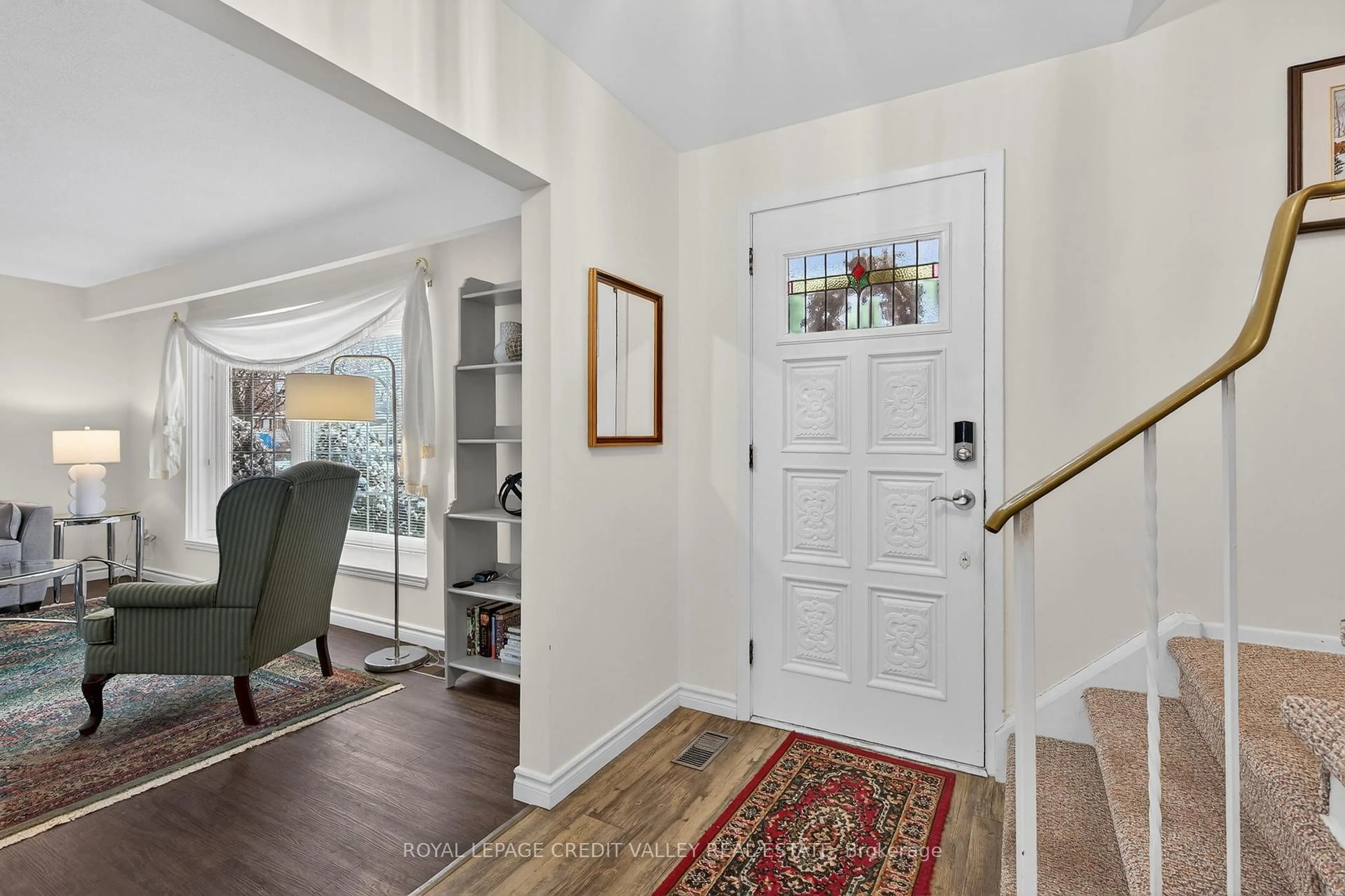 Indoor entryway for 43 Benton St, Brampton Ontario L6W 3B8