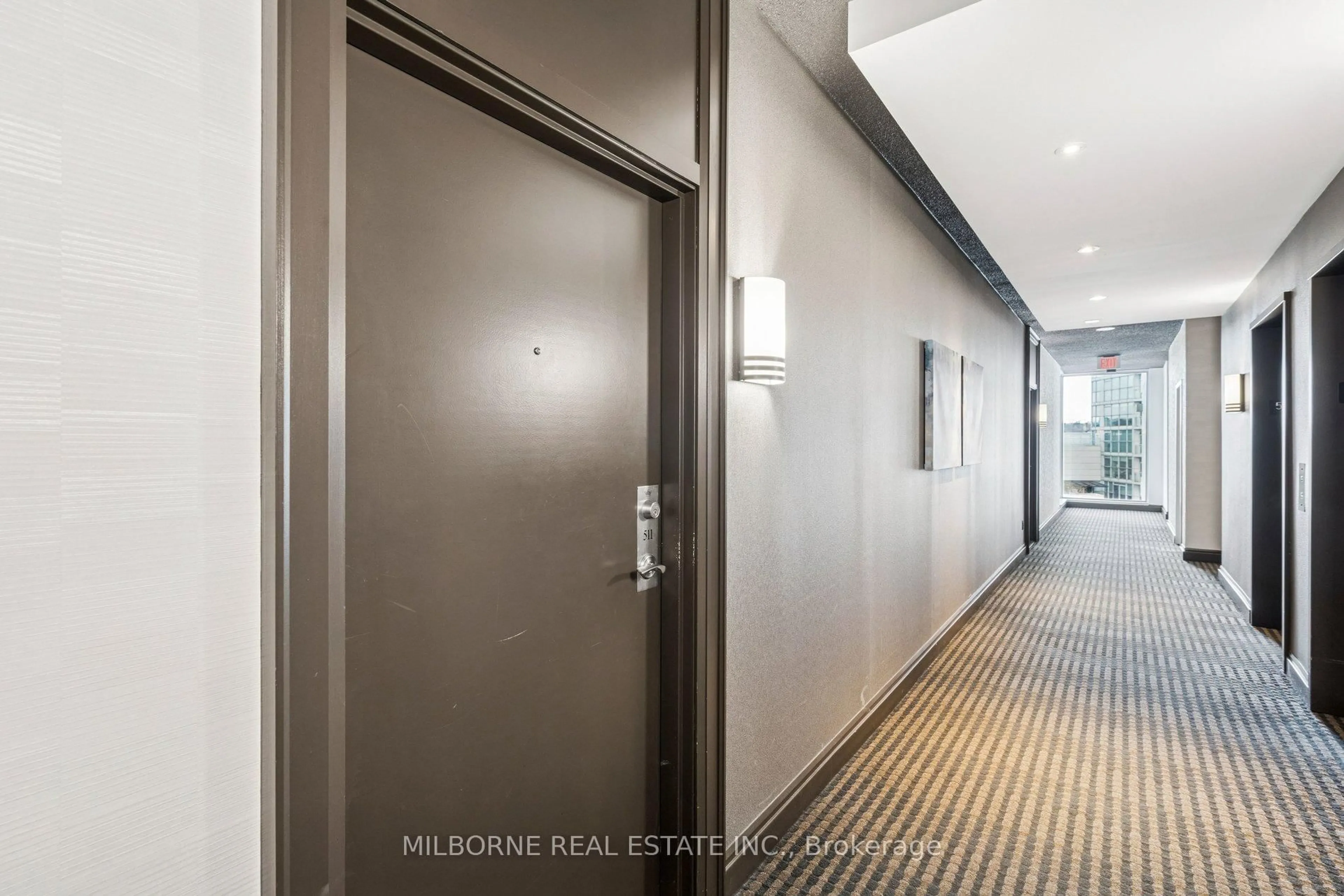 Indoor foyer for 5 Marine Parade Dr #511, Toronto Ontario M8V 4B4