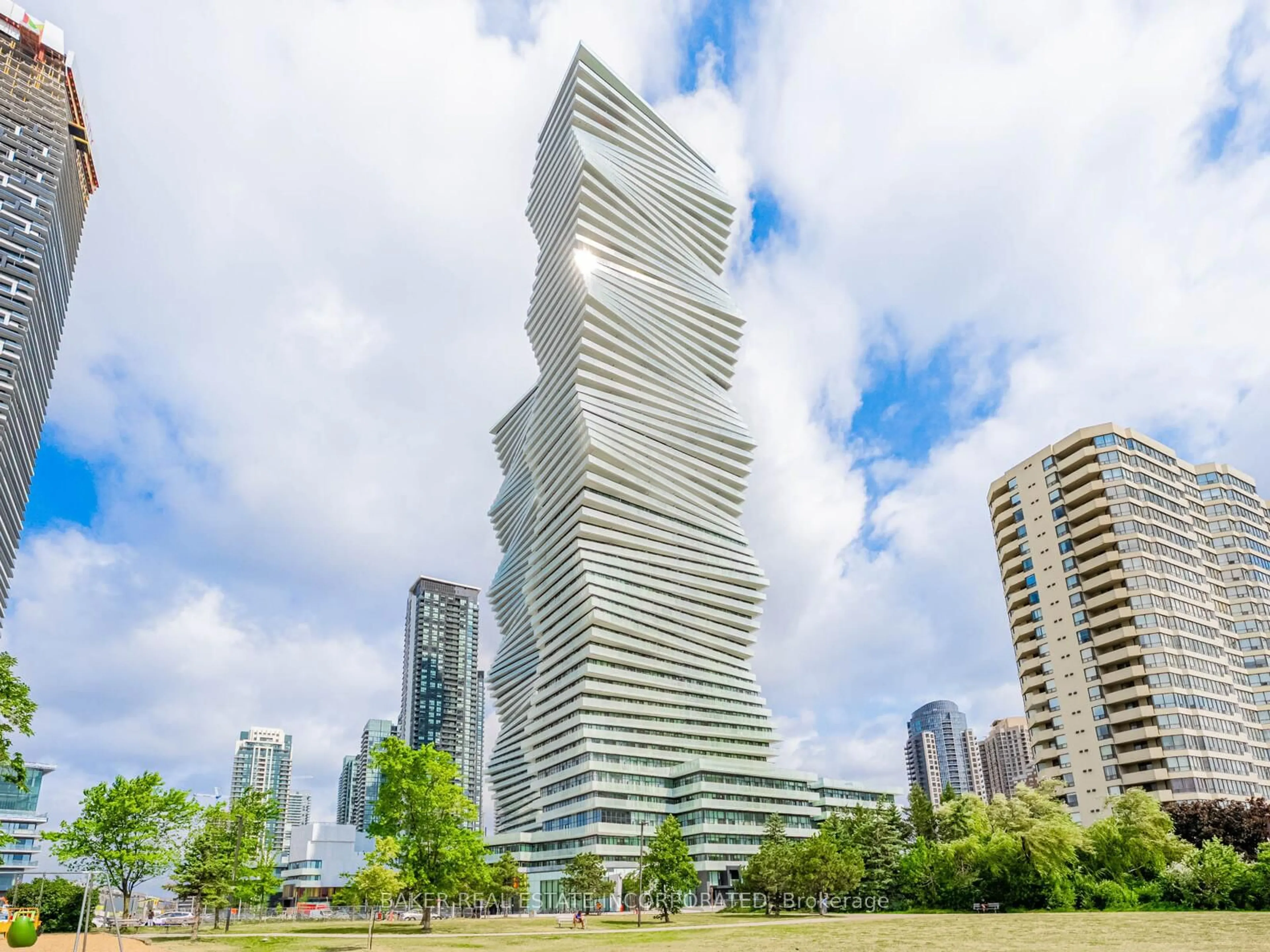 Unknown for 407 Webb Dr #TH 12, Mississauga Ontario L5B 0M4