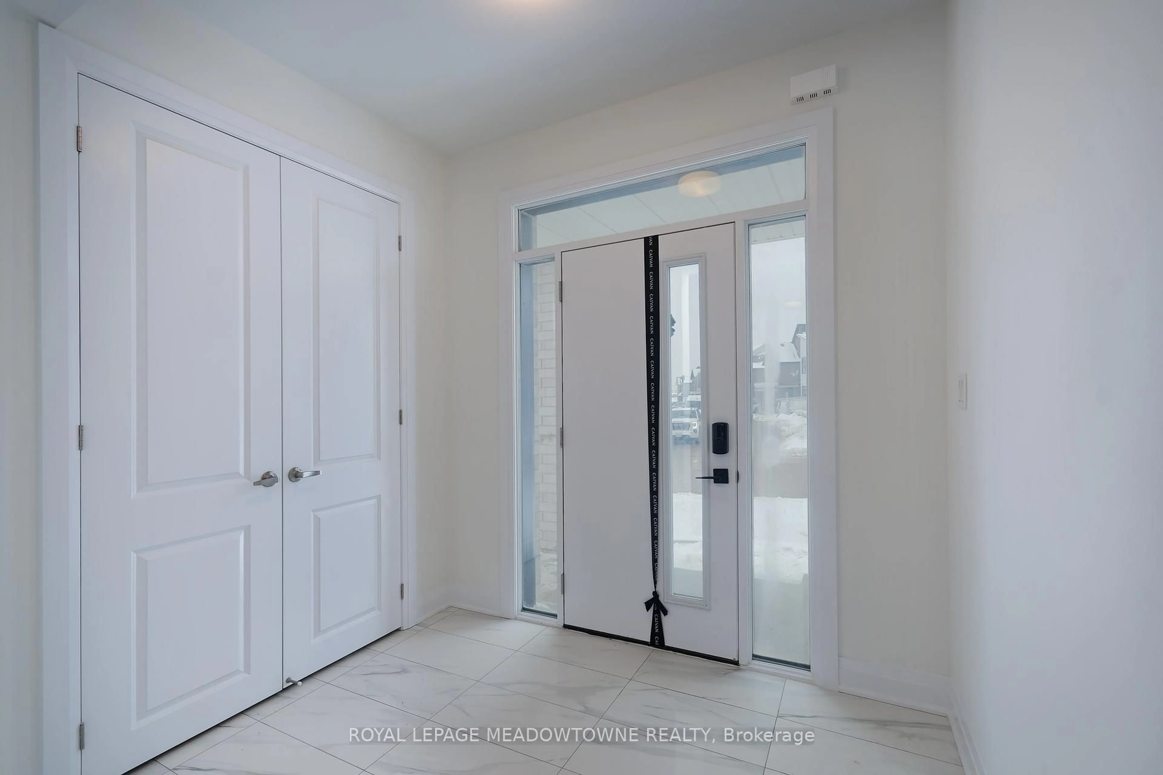 Indoor entryway for 68 Spiritwood Way, Brampton Ontario L7A 5L9