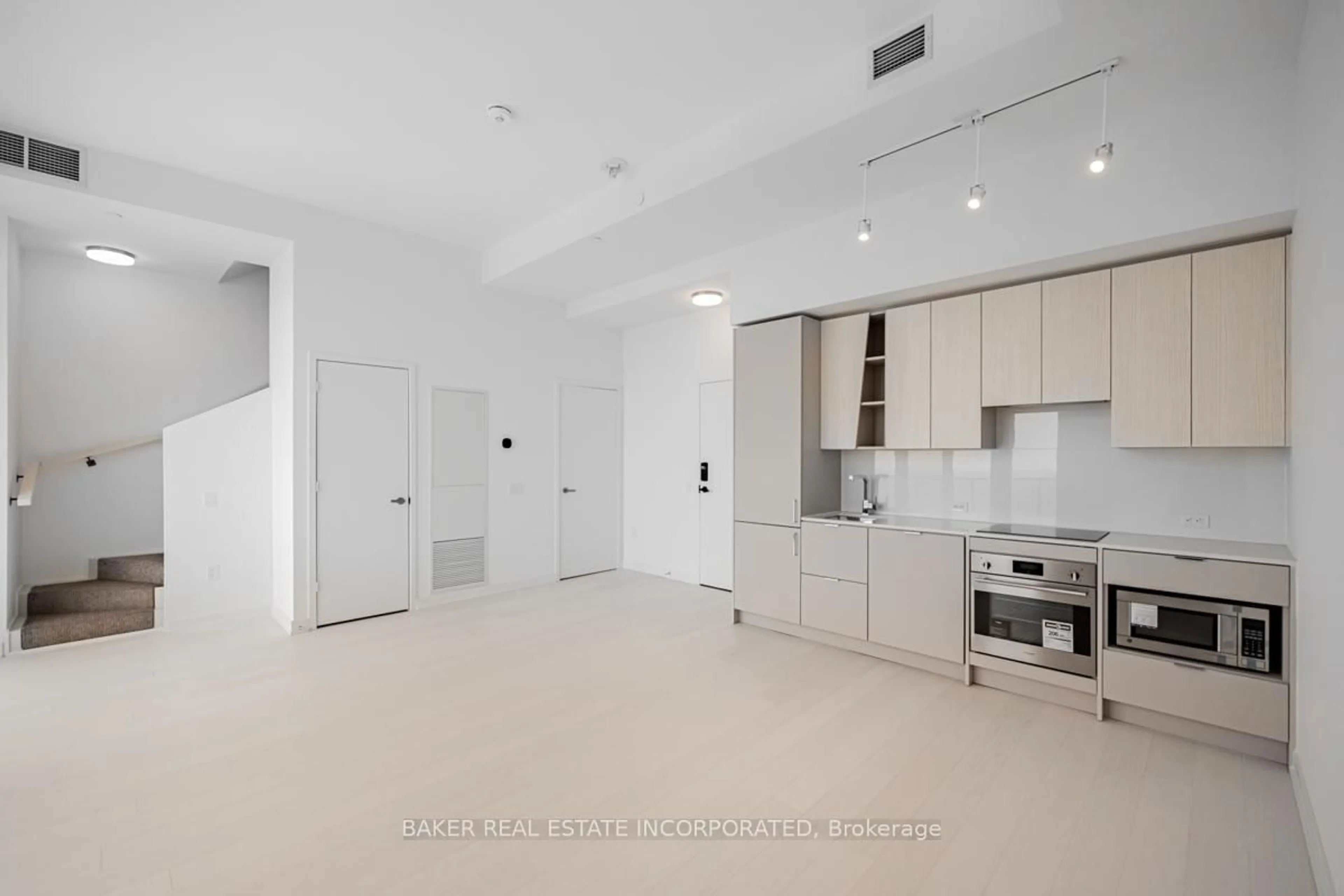 Unknown for 3883 Quartz Rd #6012, Mississauga Ontario L5B 0M4