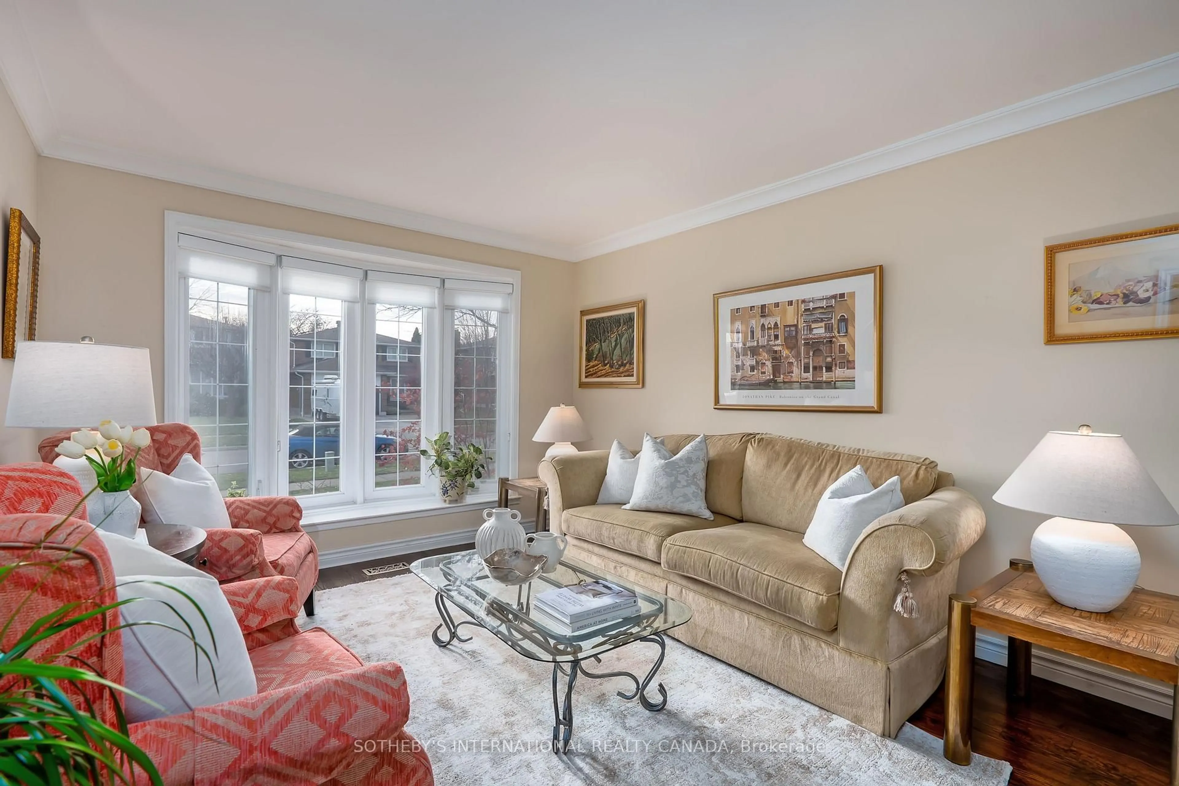 Living room with furniture, unknown for 1599 Hermant Crt, Mississauga Ontario L5H 3T1