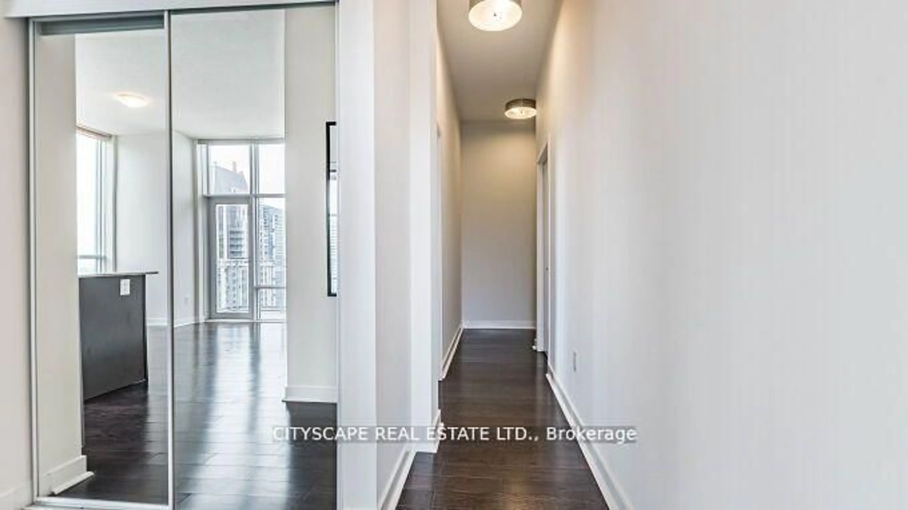 Indoor entryway for 360 Square One Dr #3205, Mississauga Ontario L5B 0G7