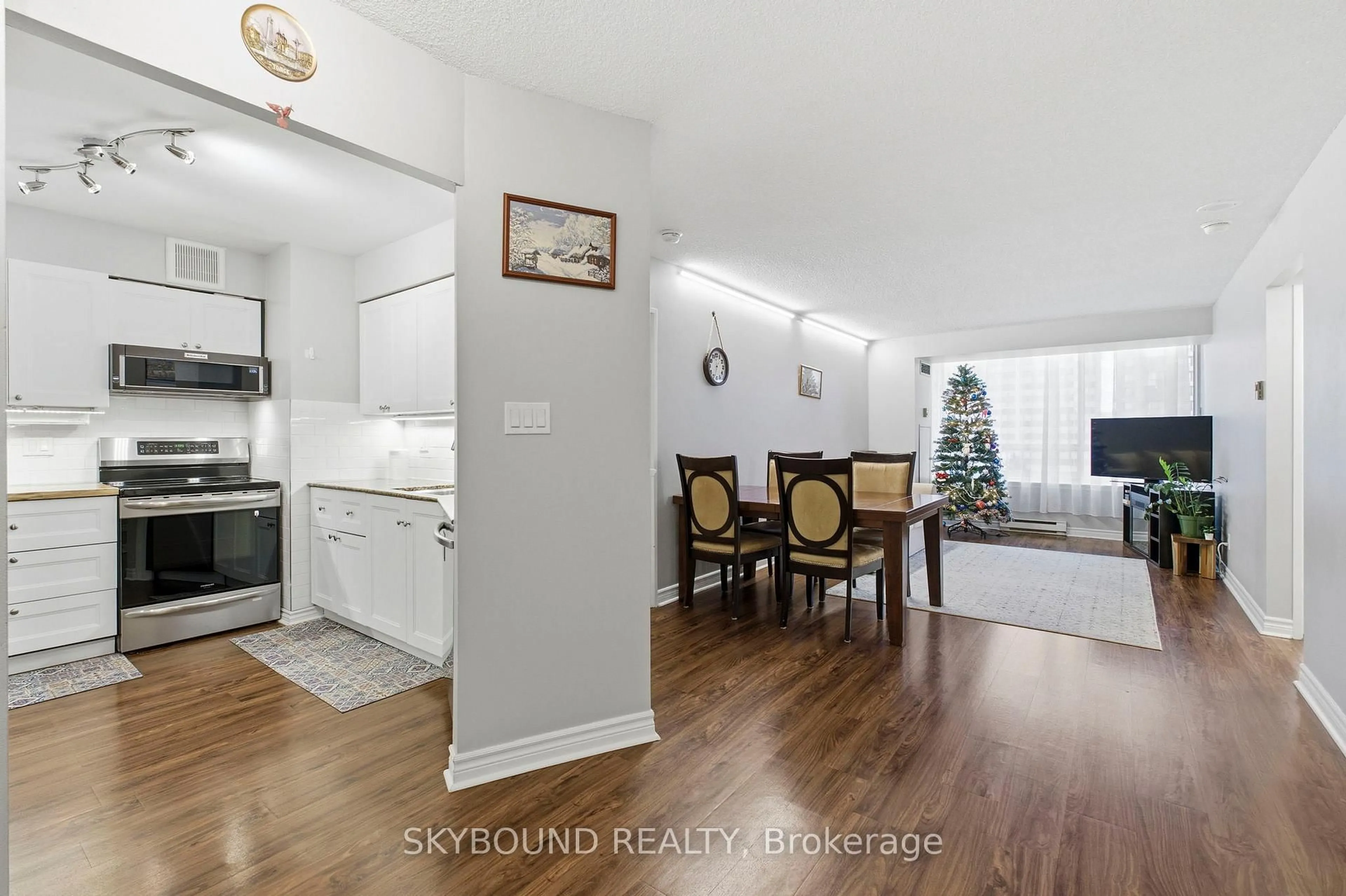 Open concept kitchen, unknown for 3605 Kariya Dr #705, Mississauga Ontario L5B 3J4