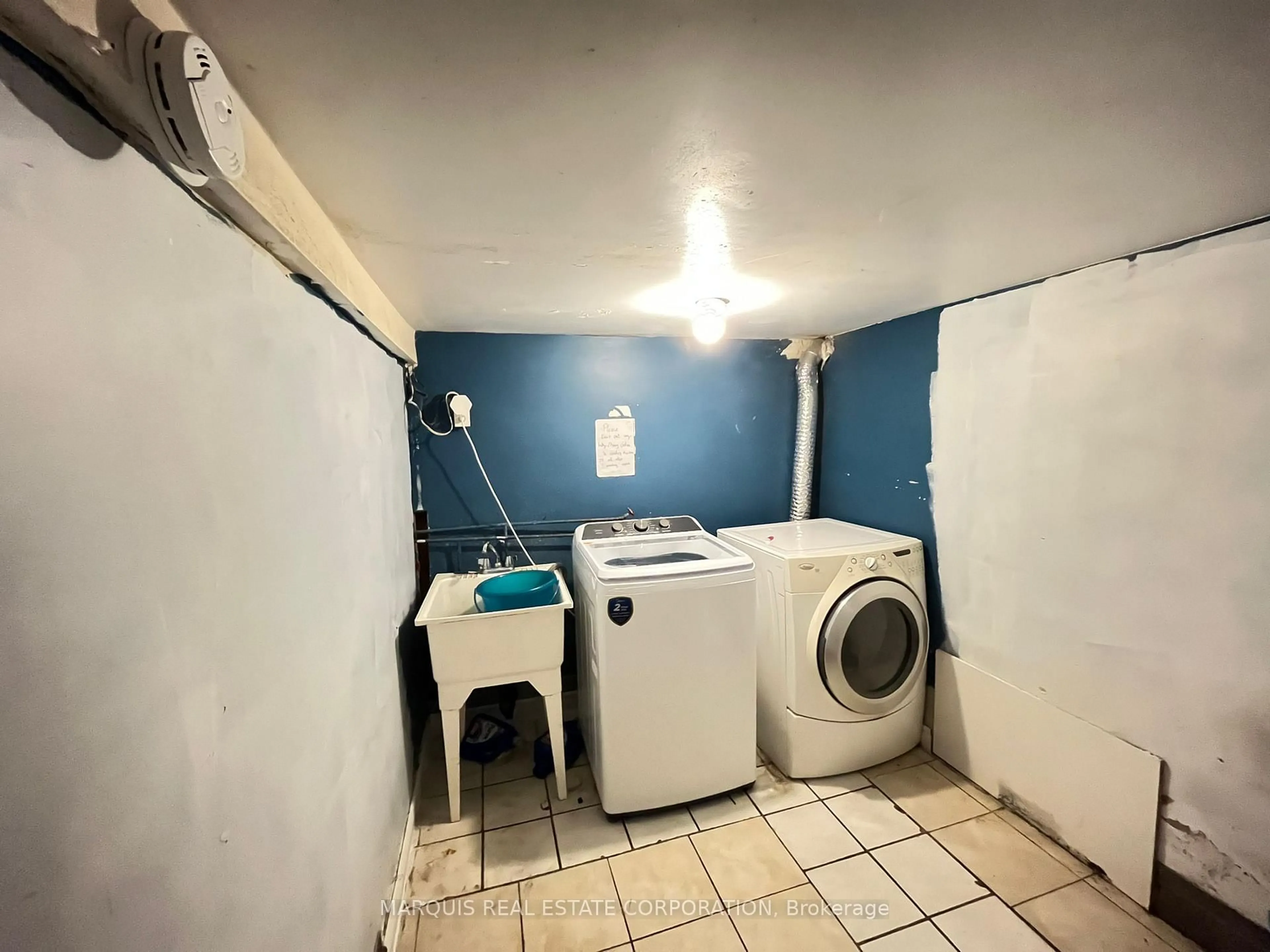 Laundry room for 14 Cardell Ave, Toronto Ontario M9N 1S5