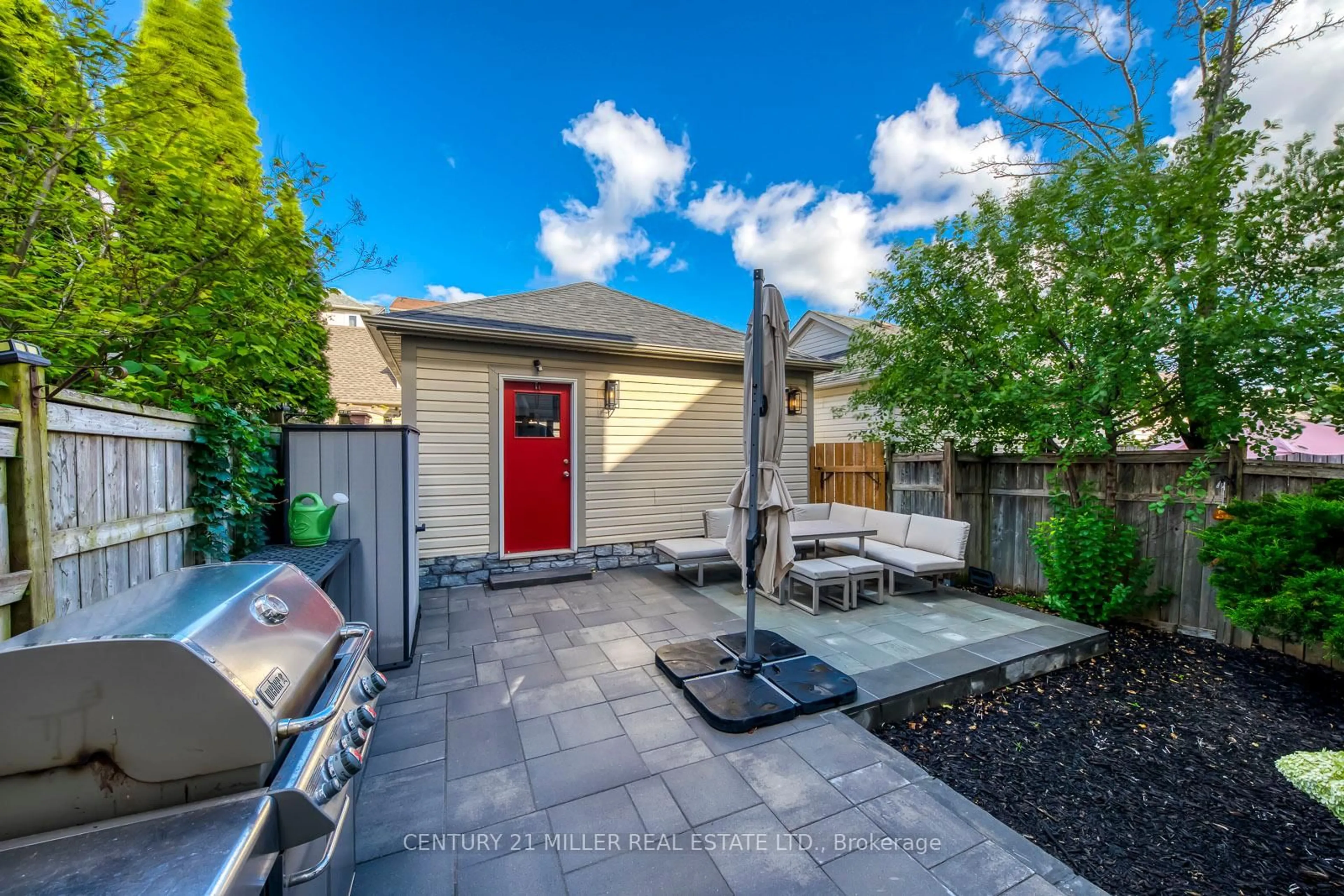 Unknown for 215 ROXTON Rd, Oakville Ontario L6H 6M9