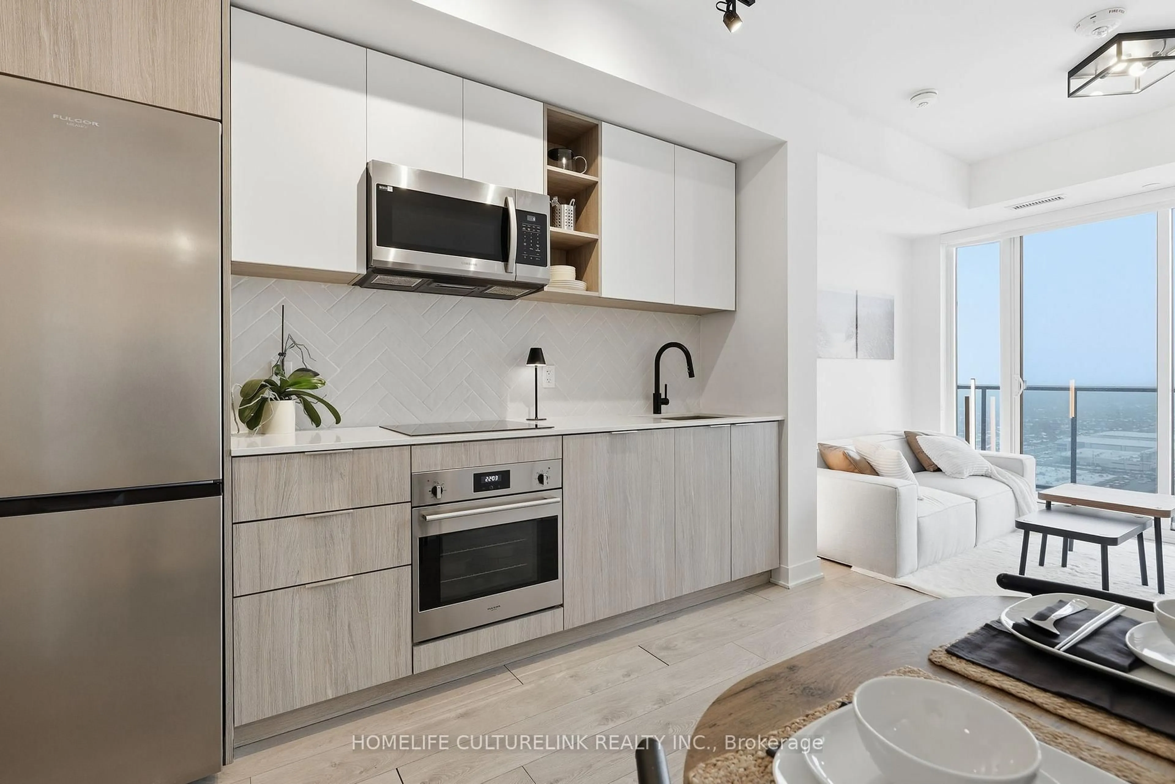 Open concept kitchen, ceramic/tile floor for 36 Zorra St #3111, Toronto Ontario M8Z 0G5