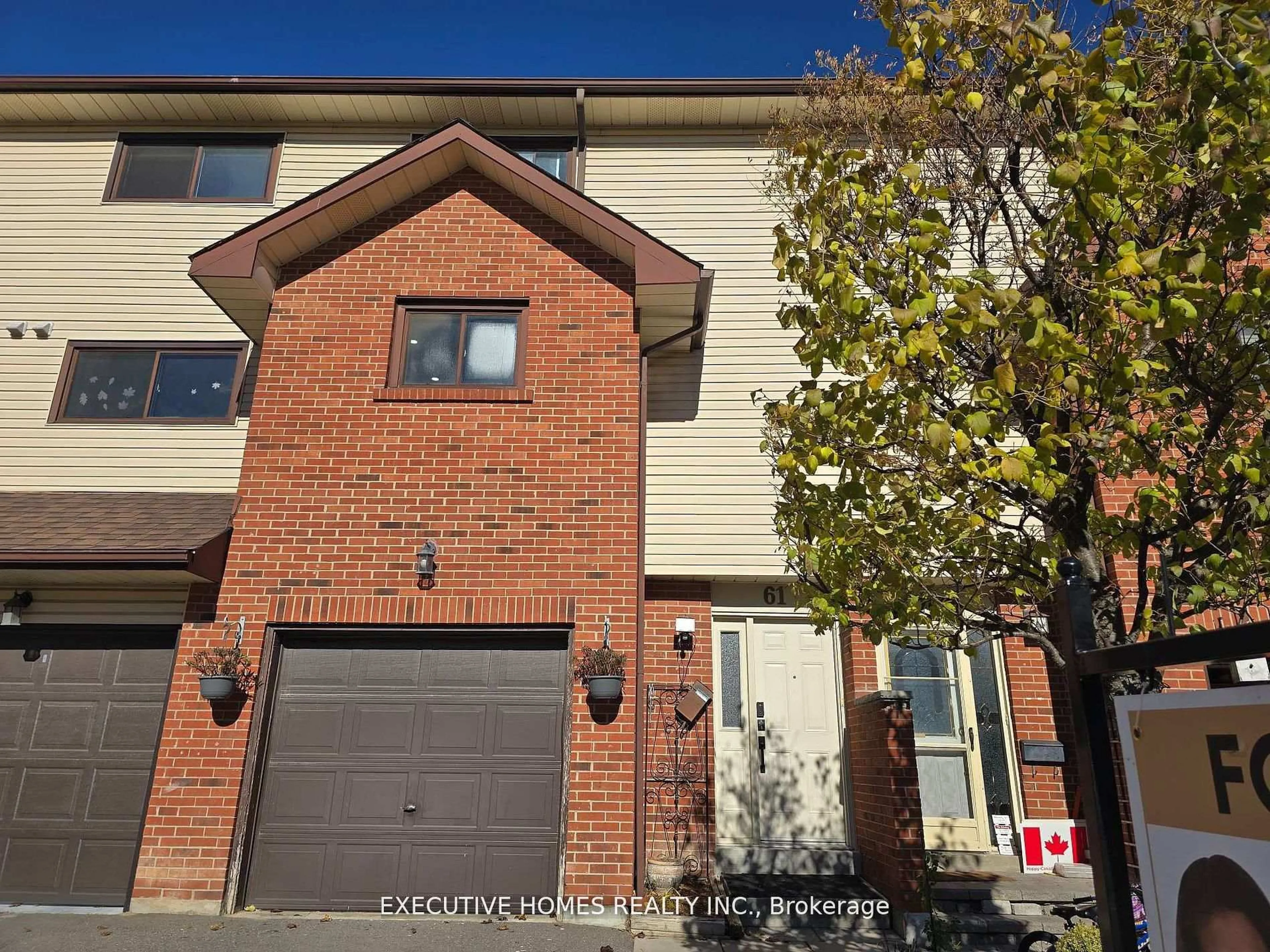 Home with brick exterior material, street for 61 Collins Cres #60, Brampton Ontario L6V 3N1