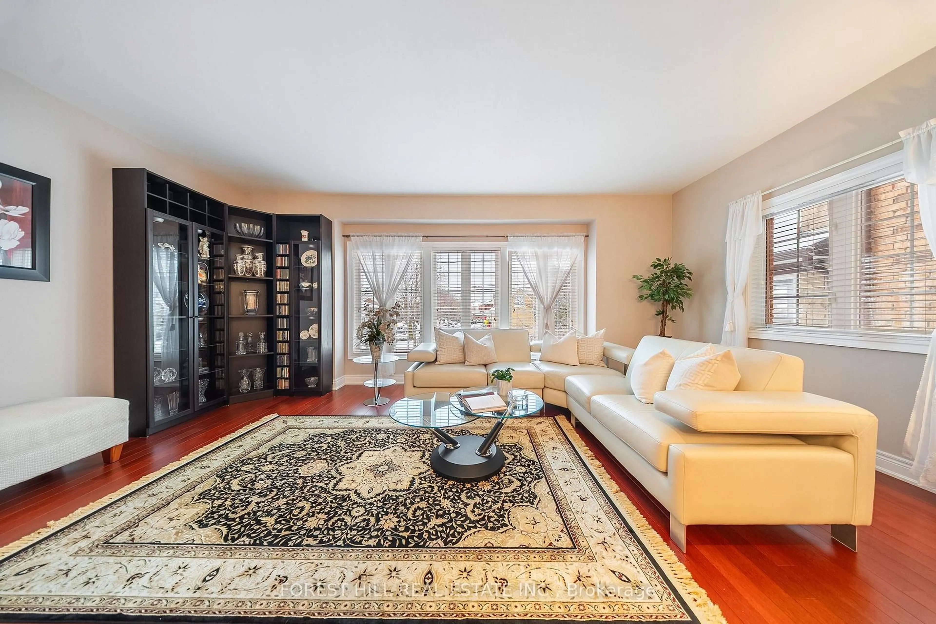 Living room with furniture, unknown for 214 Locksley Ave, Toronto Ontario M6B 3P4