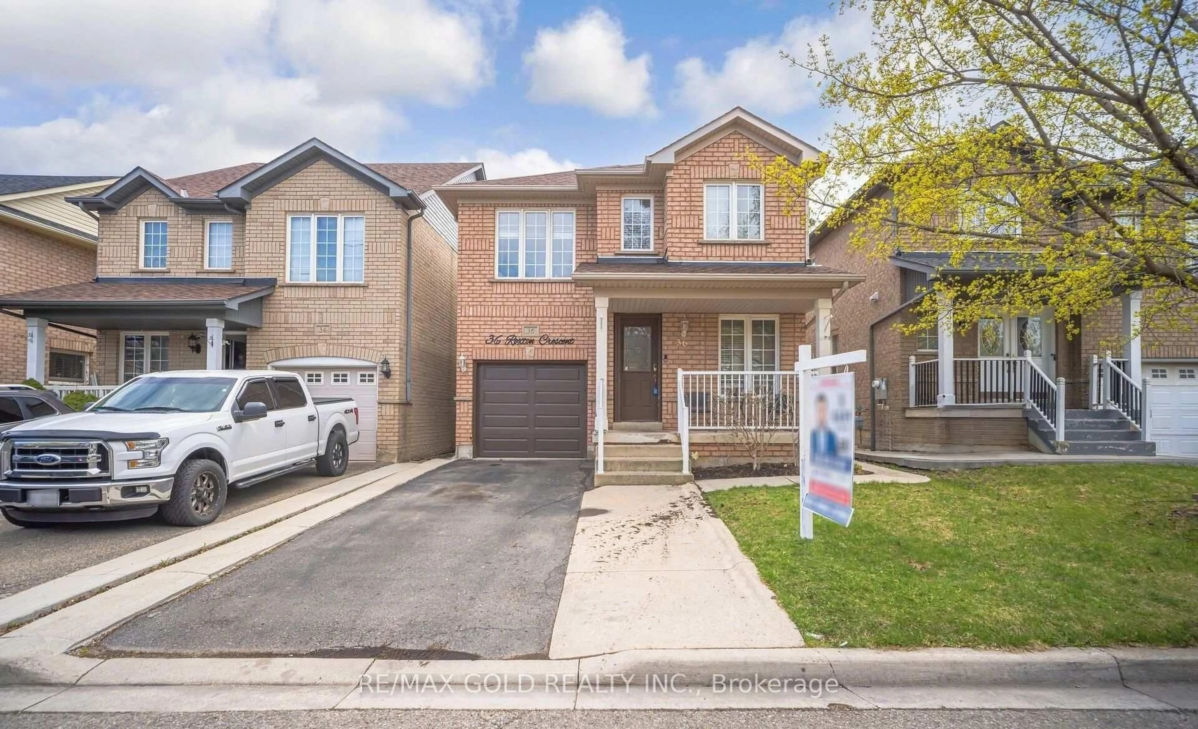 Home with brick exterior material, street for 36 Roxton Cres, Brampton Ontario L7A 2A9