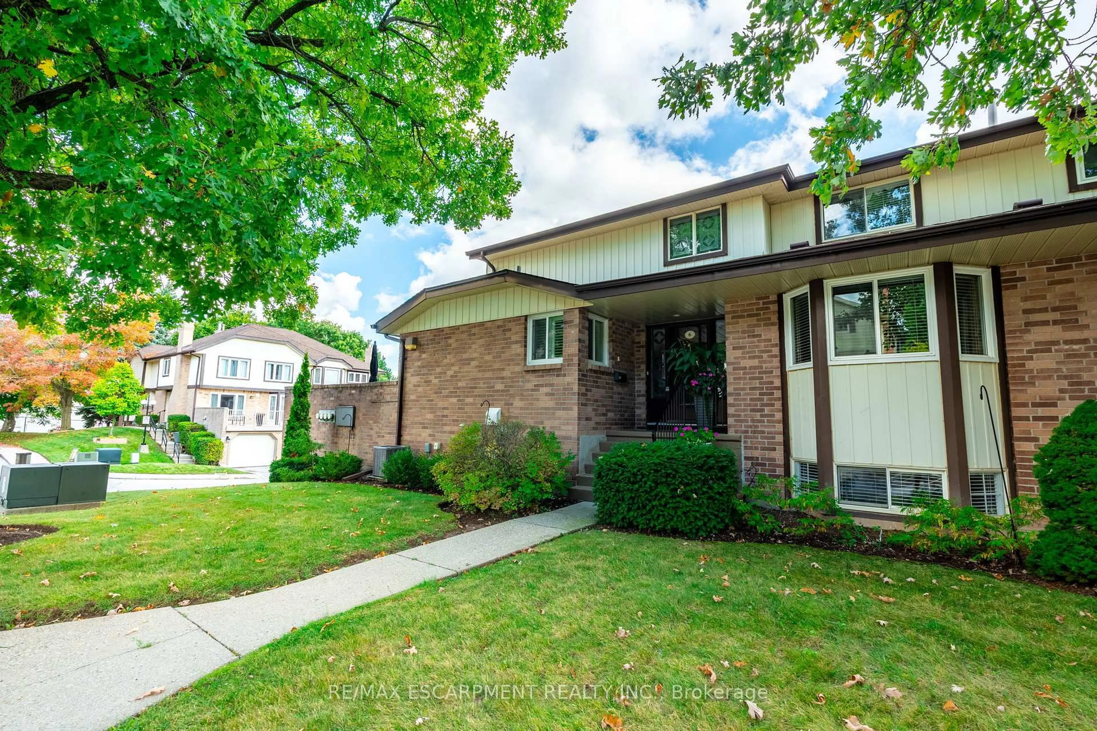 Unknown for 1508 Upper Middle Rd #6, Burlington Ontario L7P 4M5