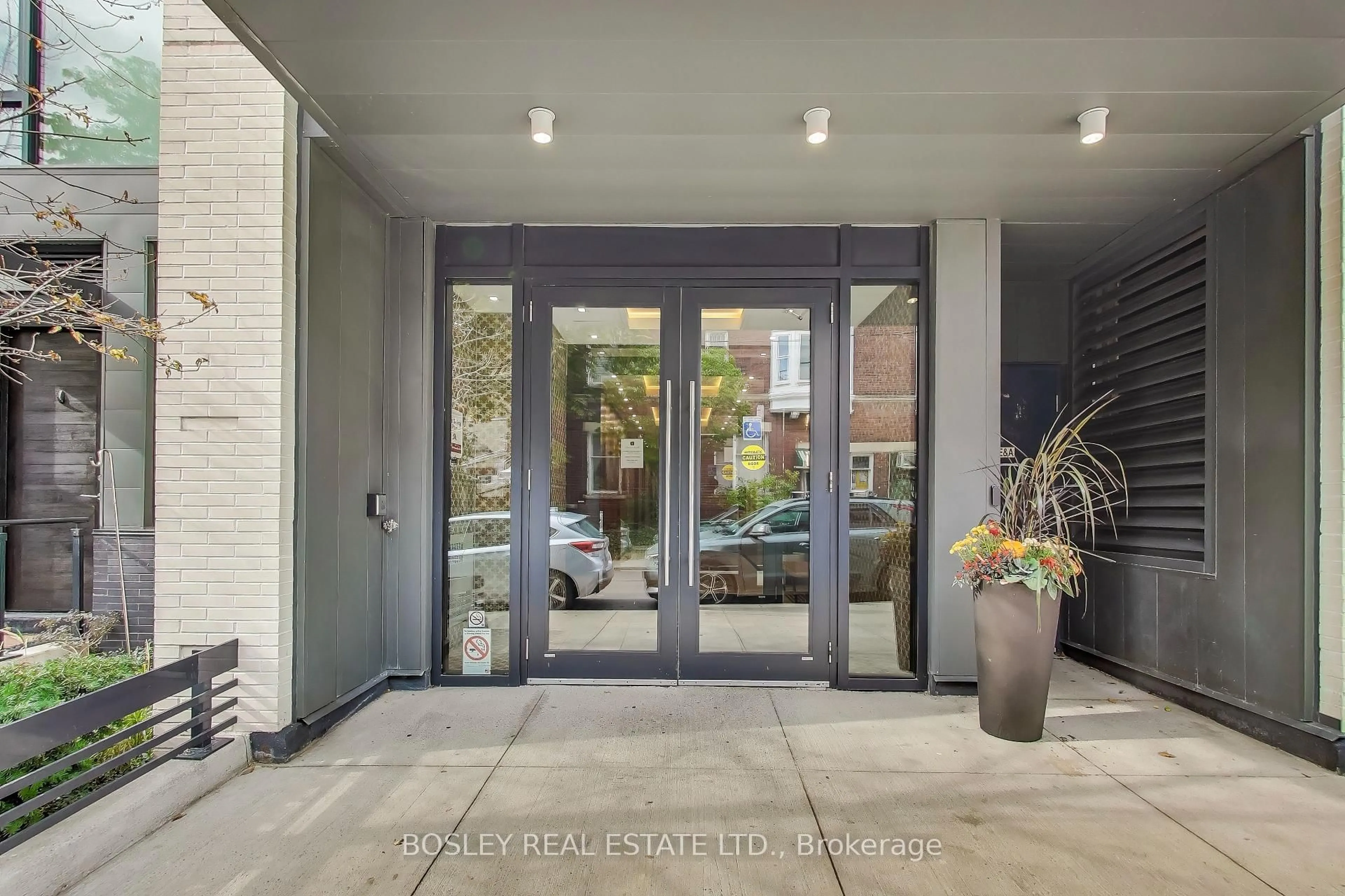 Unknown for 530 Indian Grve #416, Toronto Ontario M6P 0B3