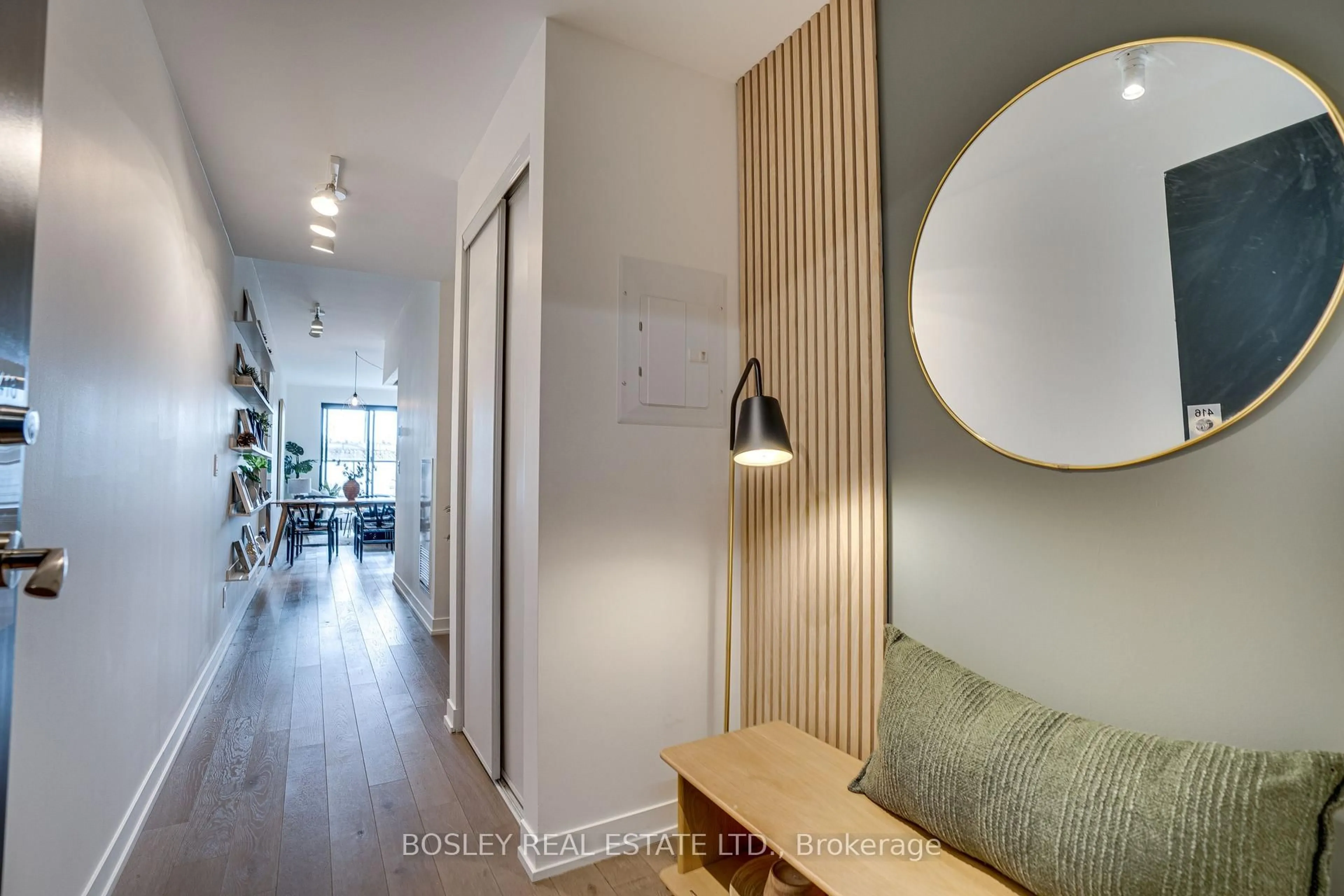 Indoor entryway for 530 Indian Grve #416, Toronto Ontario M6P 0B3