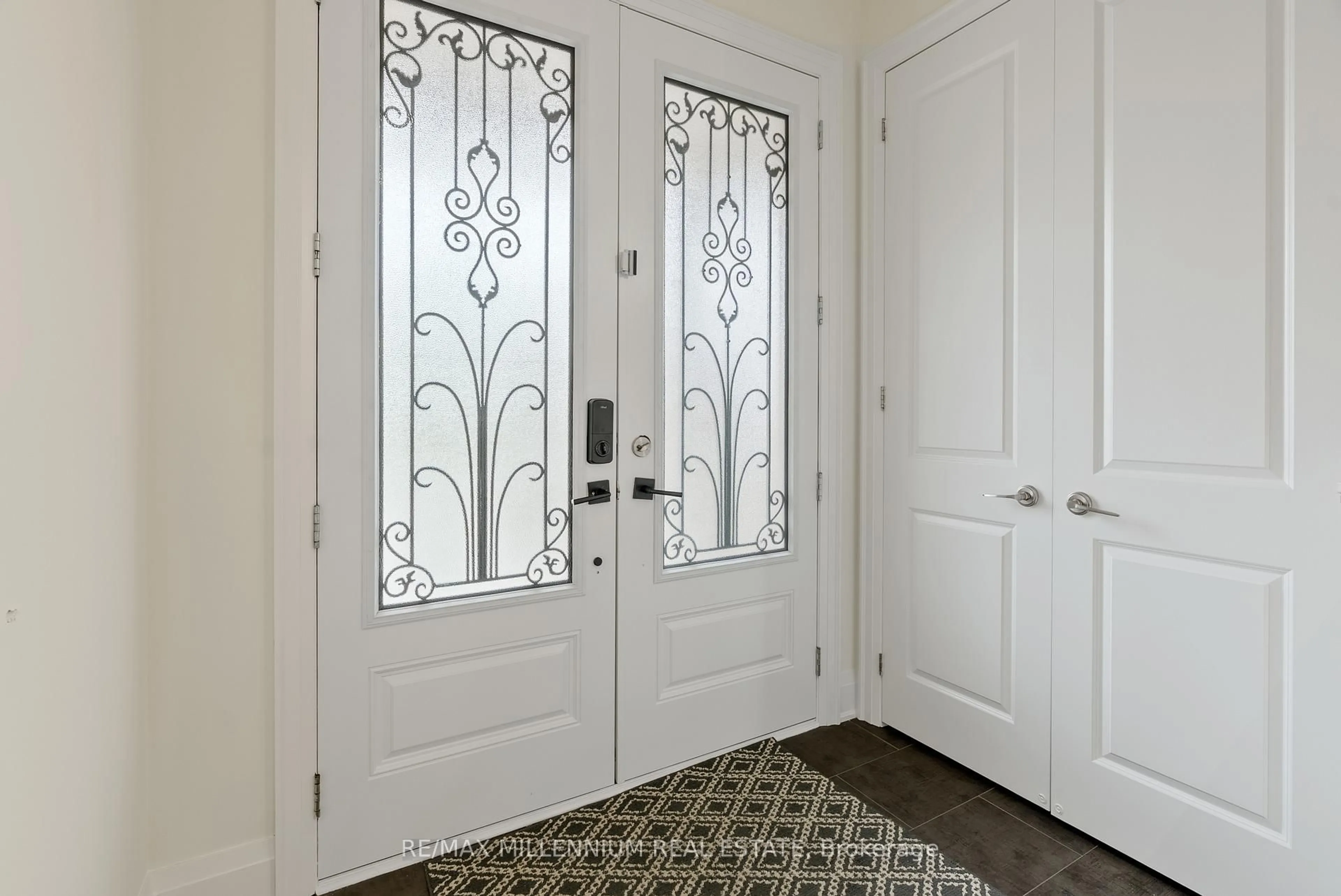 Indoor entryway for 51 Legendary Circ, Brampton Ontario L6Y 0S1