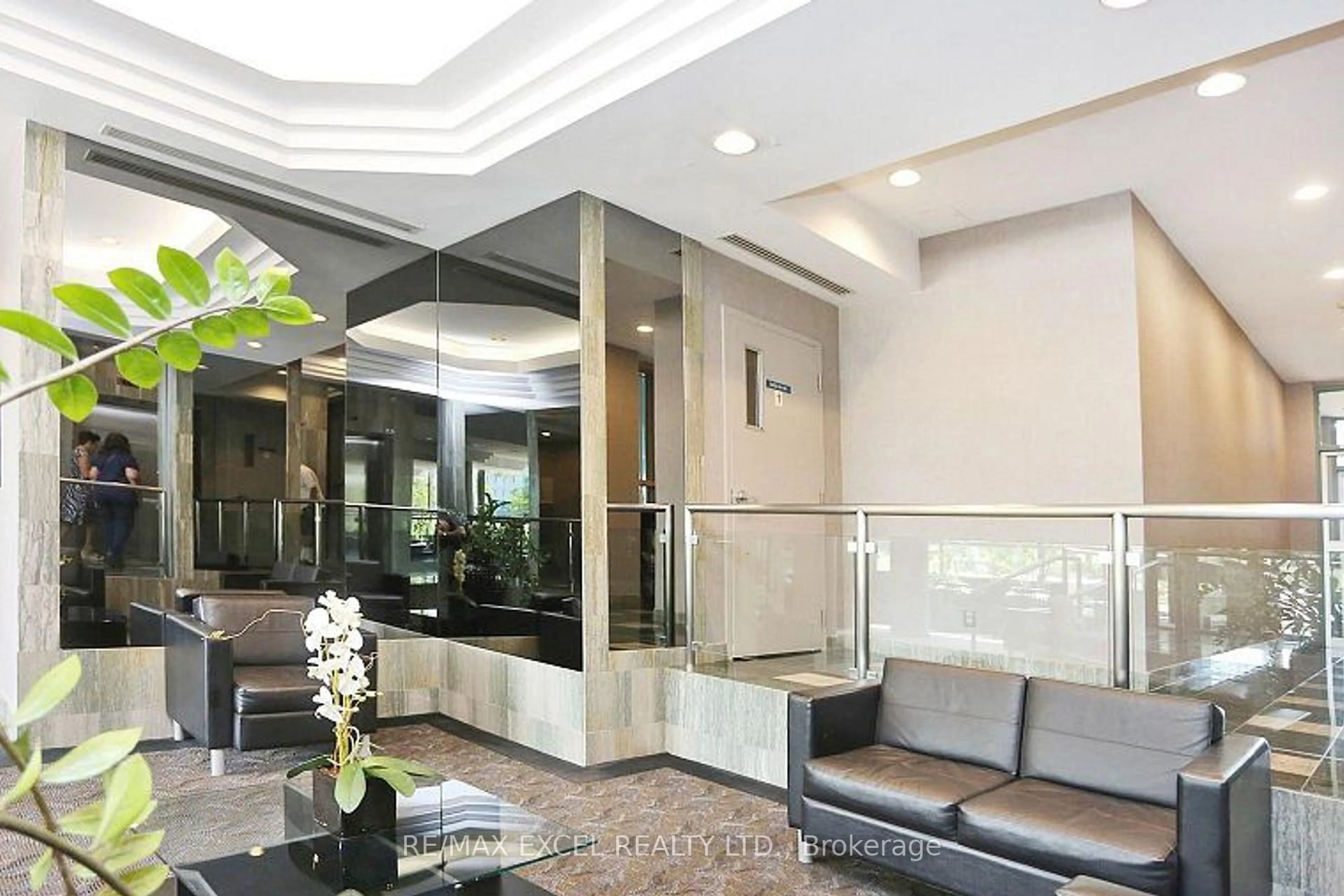 Lobby for 4460 Tucana Crt #1505, Mississauga Ontario L5R 3K9