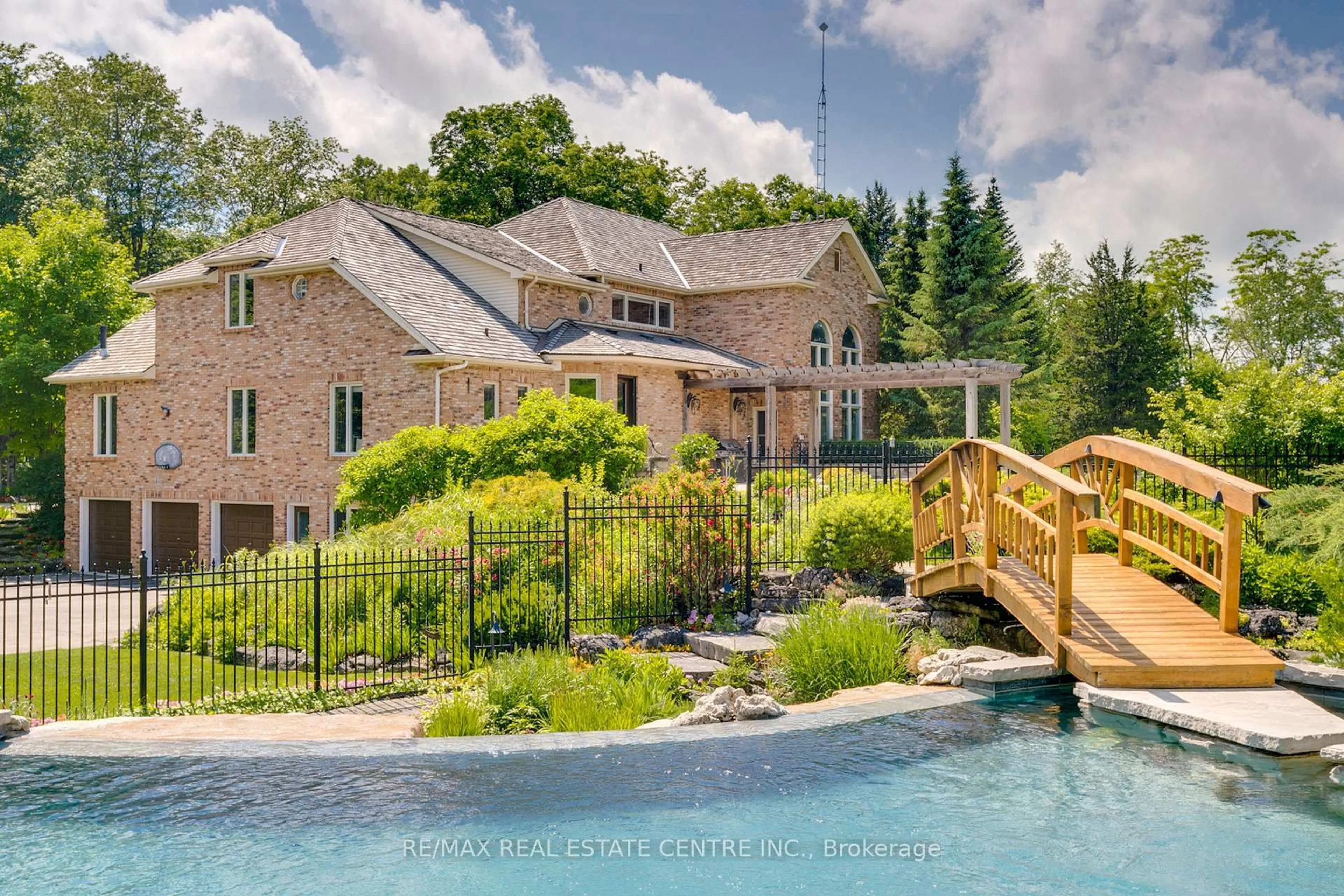 Unknown for 13701 fourth line nassagaweya, Milton Ontario N0B 2K0