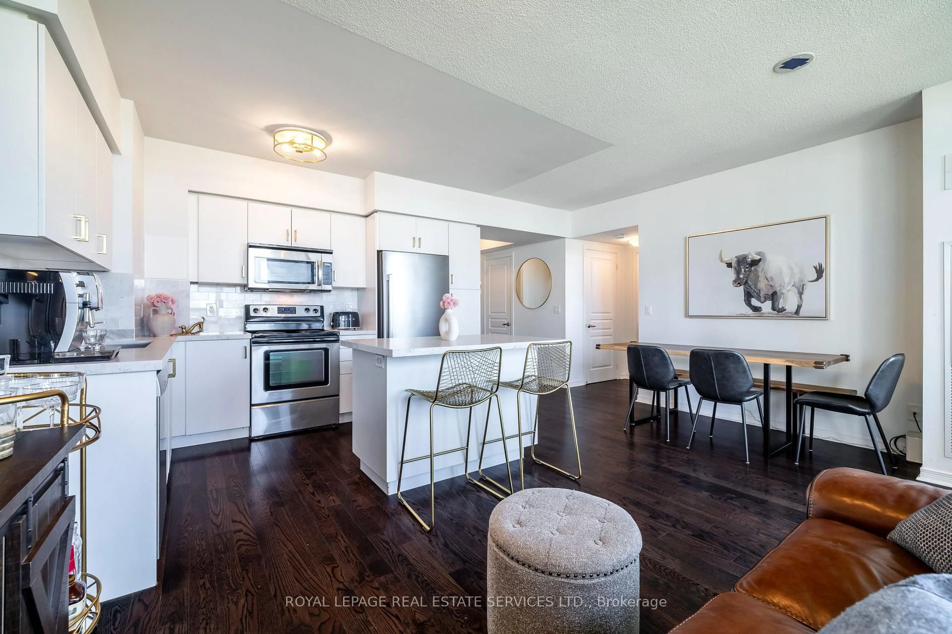 Open concept kitchen, wood/laminate floor for 15 Legion Rd #1105, Toronto Ontario M8V 0A9