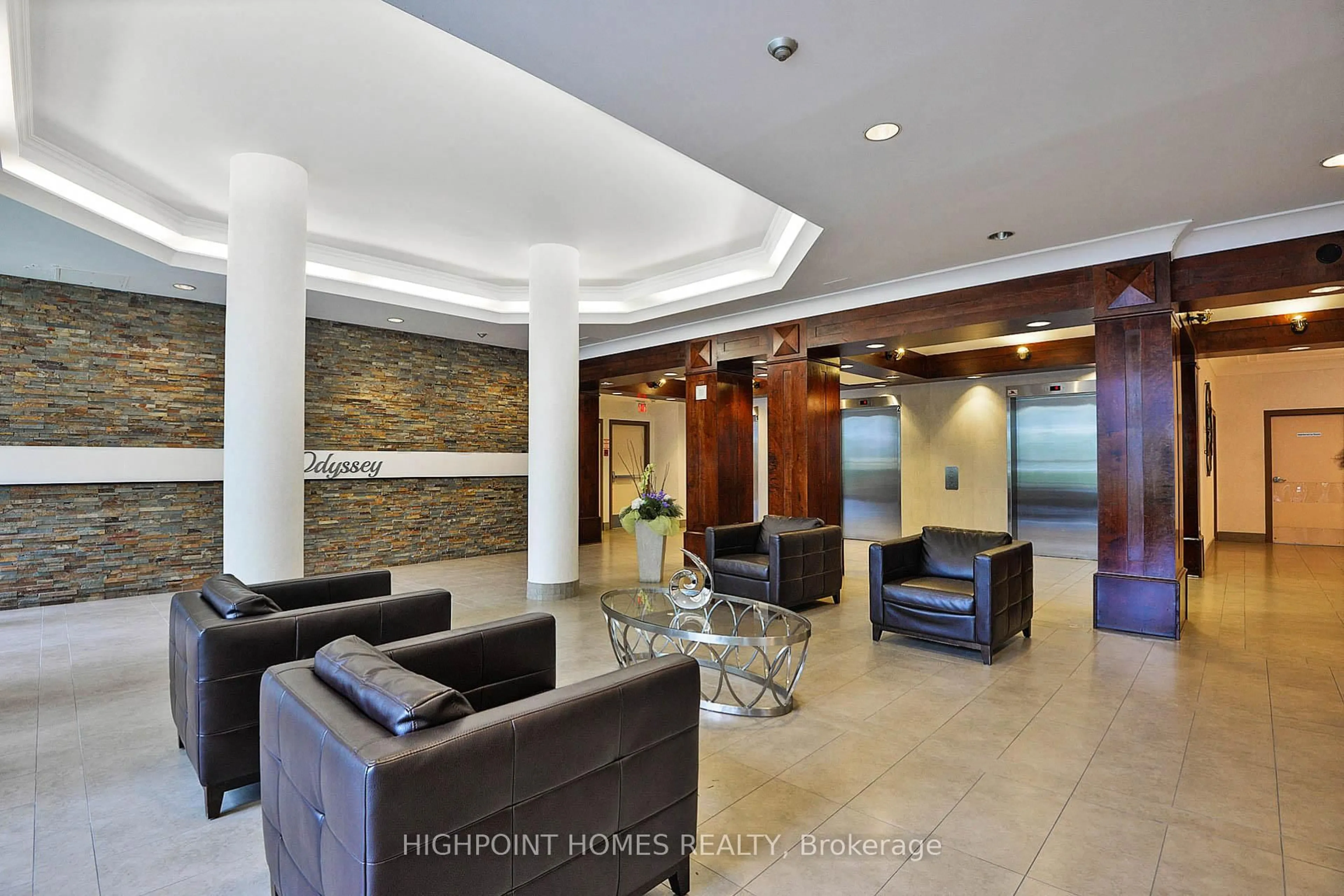 Lobby for 250 Webb Dr #303, Mississauga Ontario L5B 3Z4
