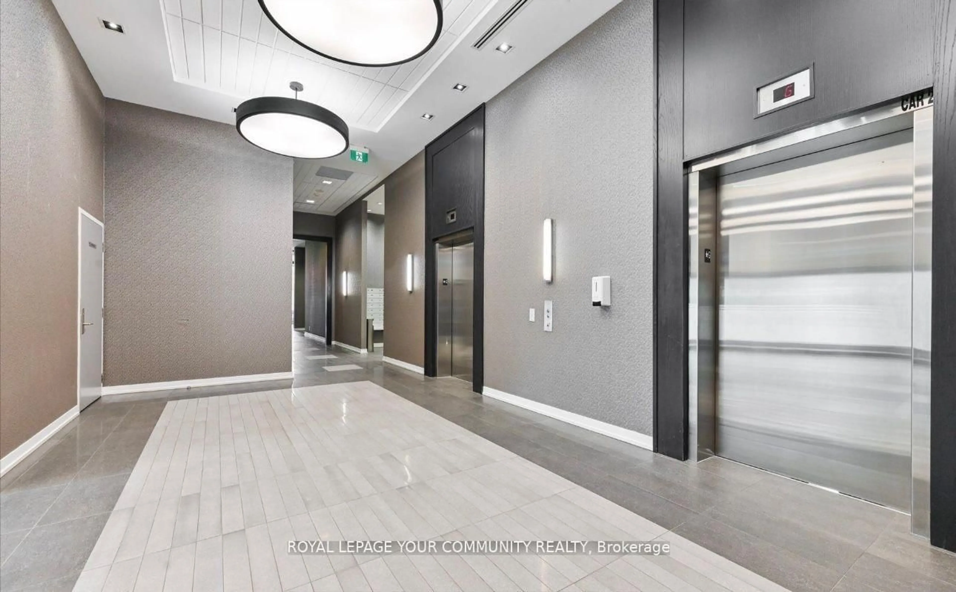 Indoor foyer for 5101 Dundas St #710, Toronto Ontario M9A 5G8