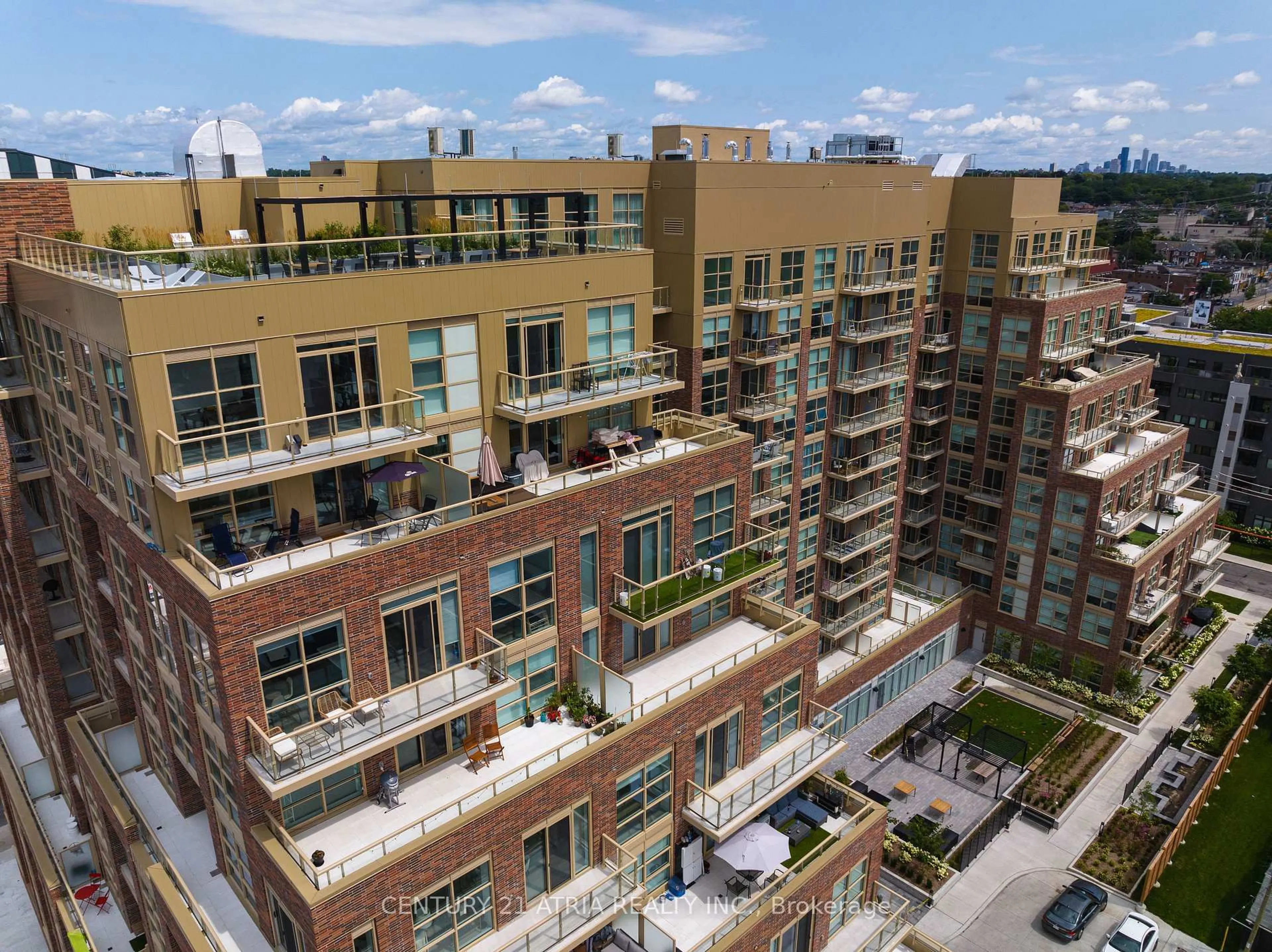 A pic from outside/outdoor area/front of a property/back of a property/a pic from drone, city buildings view from balcony for 1787 St Clair Ave #224, Toronto Ontario M2N 0B7