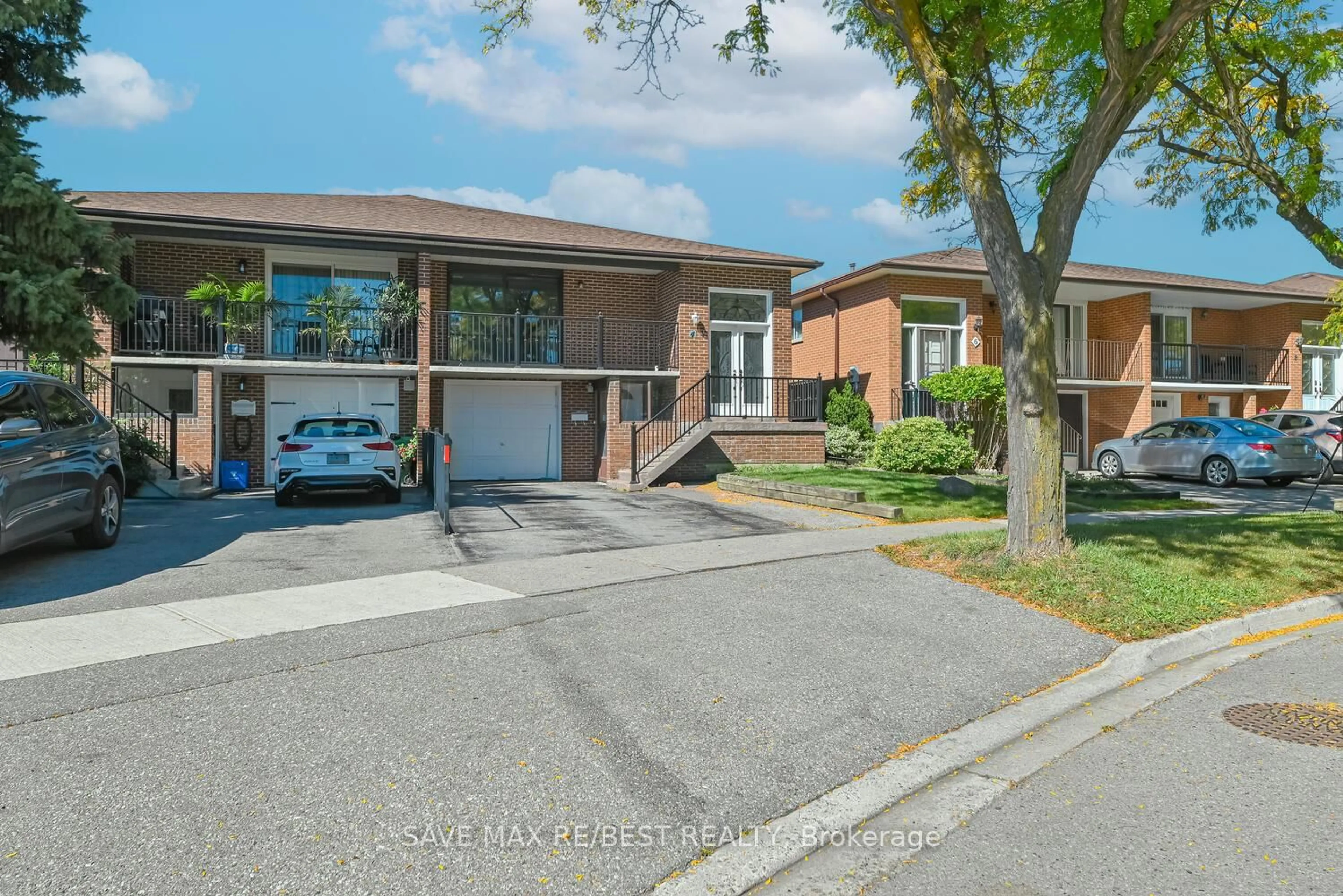 Home with brick exterior material, street for 4 Petunias Rd, Brampton Ontario L6V 3G8