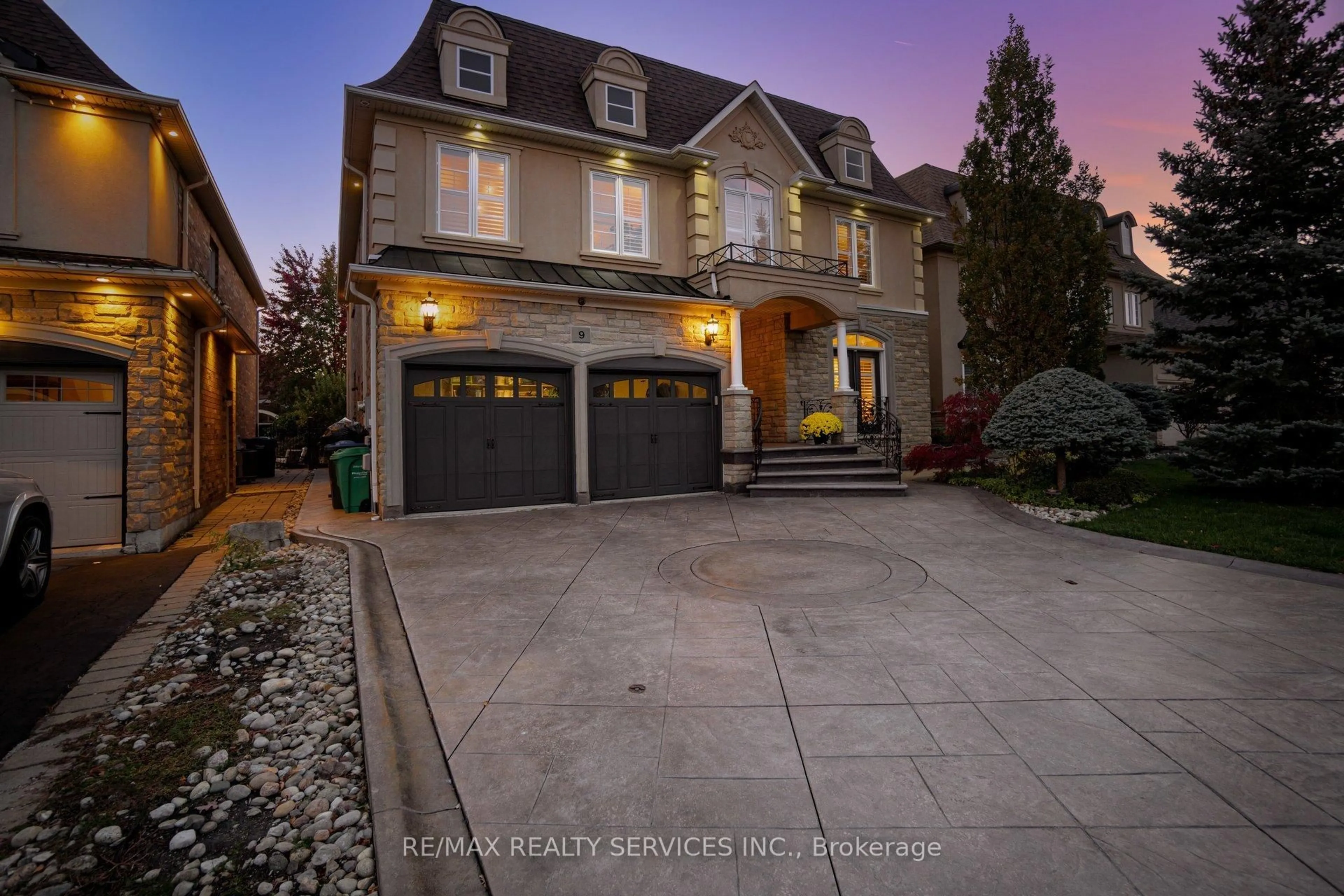 Unknown for 9 Concorde Dr, Brampton Ontario L6P 1V3