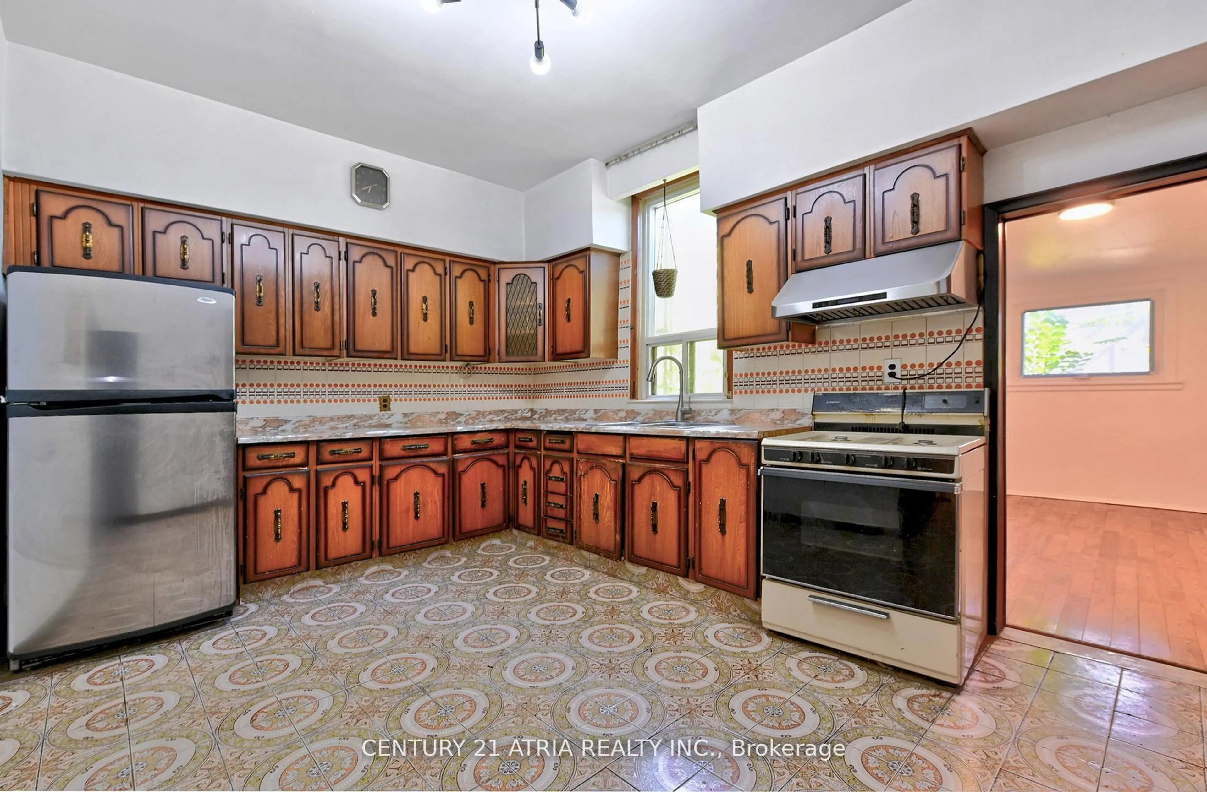 Standard kitchen, unknown for 1195 Dovercourt Rd, Toronto Ontario M6H 2Y1