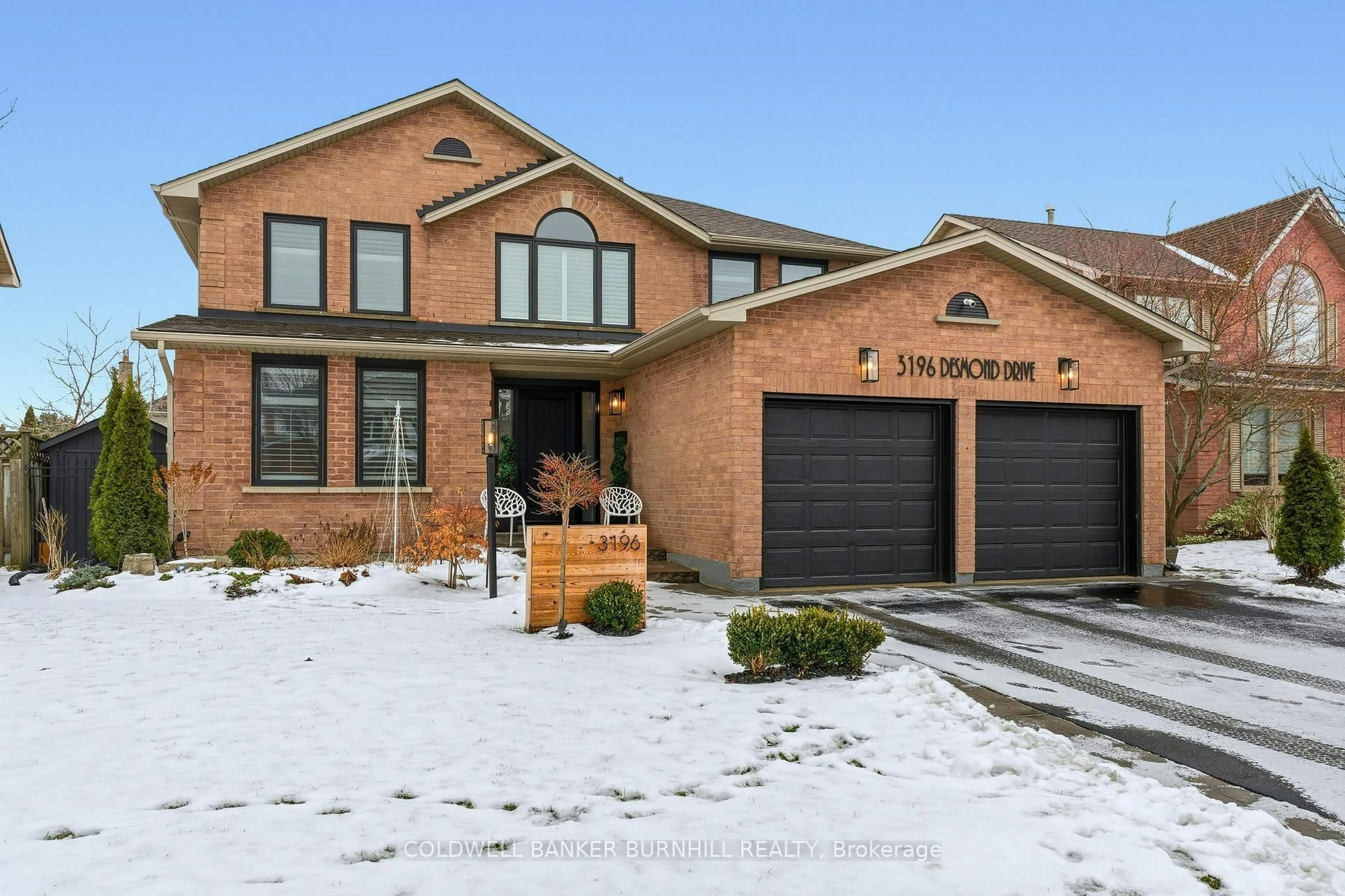 Home with brick exterior material, street for 3196 Desmond Dr, Burlington Ontario L7M 3N1