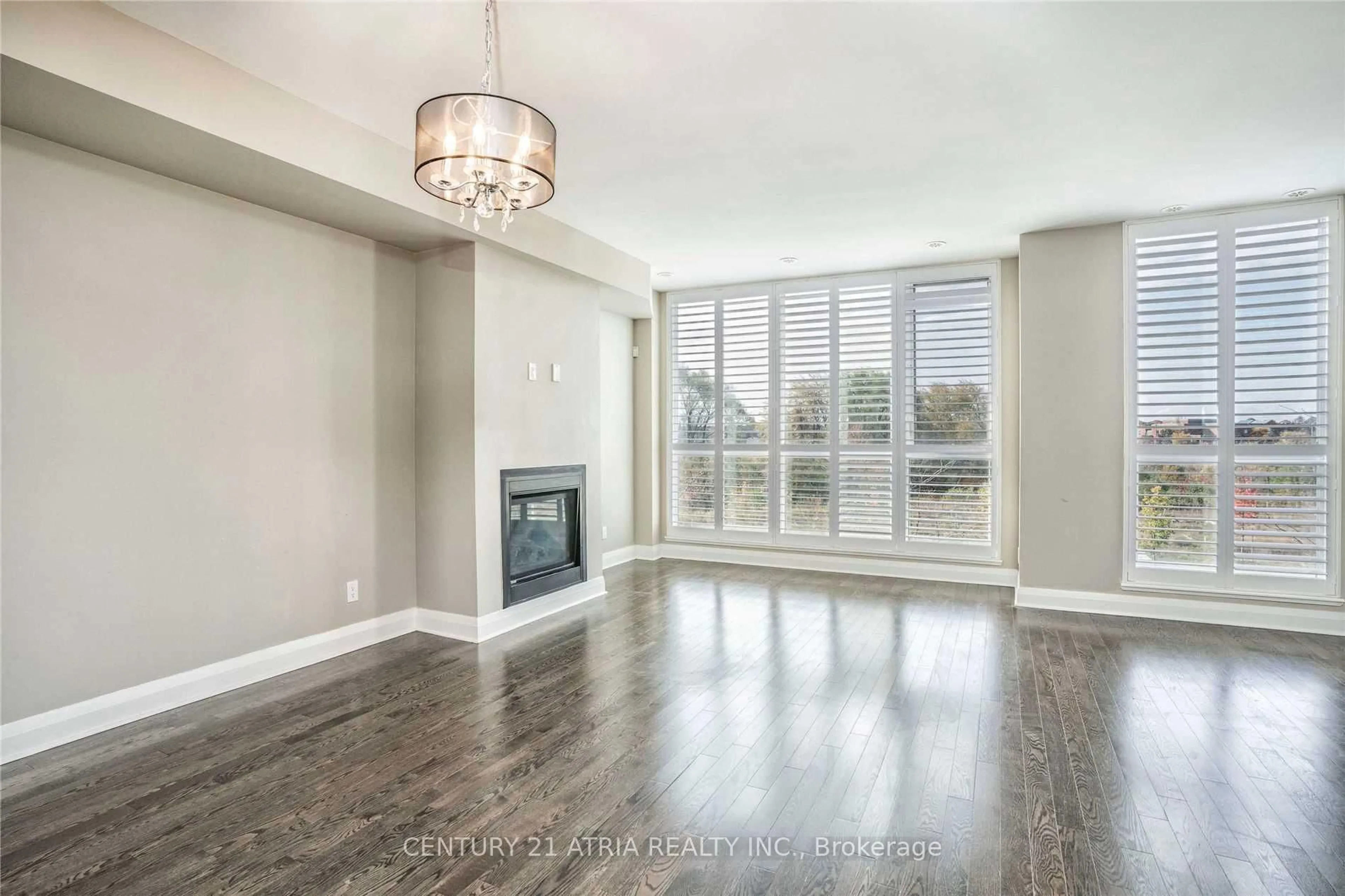 Unknown for 110 Little Creek Rd #6, Mississauga Ontario L5R 0E9