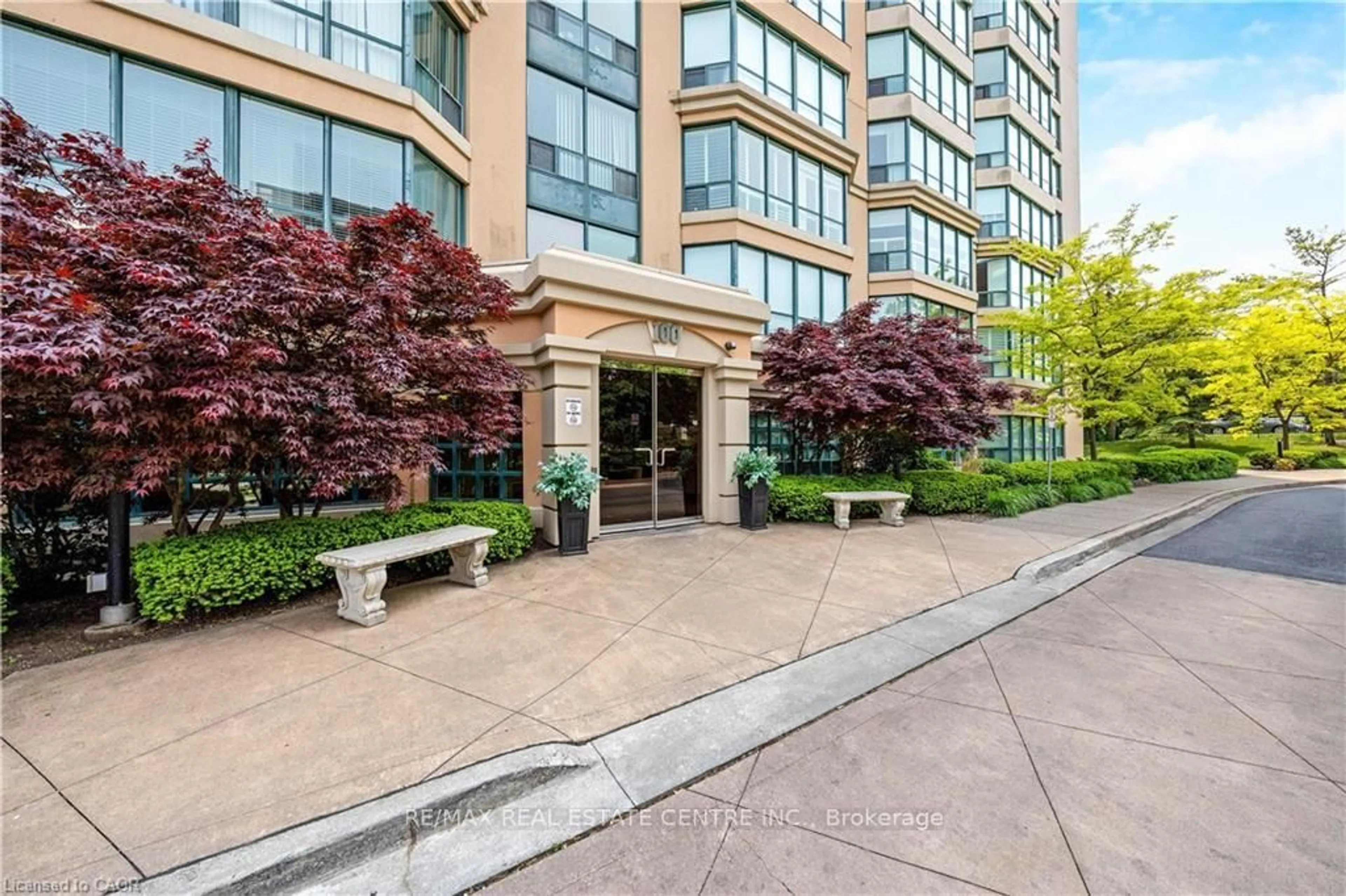 Unknown for 100 Millside Dr #SS01, Milton Ontario L9T 5E2