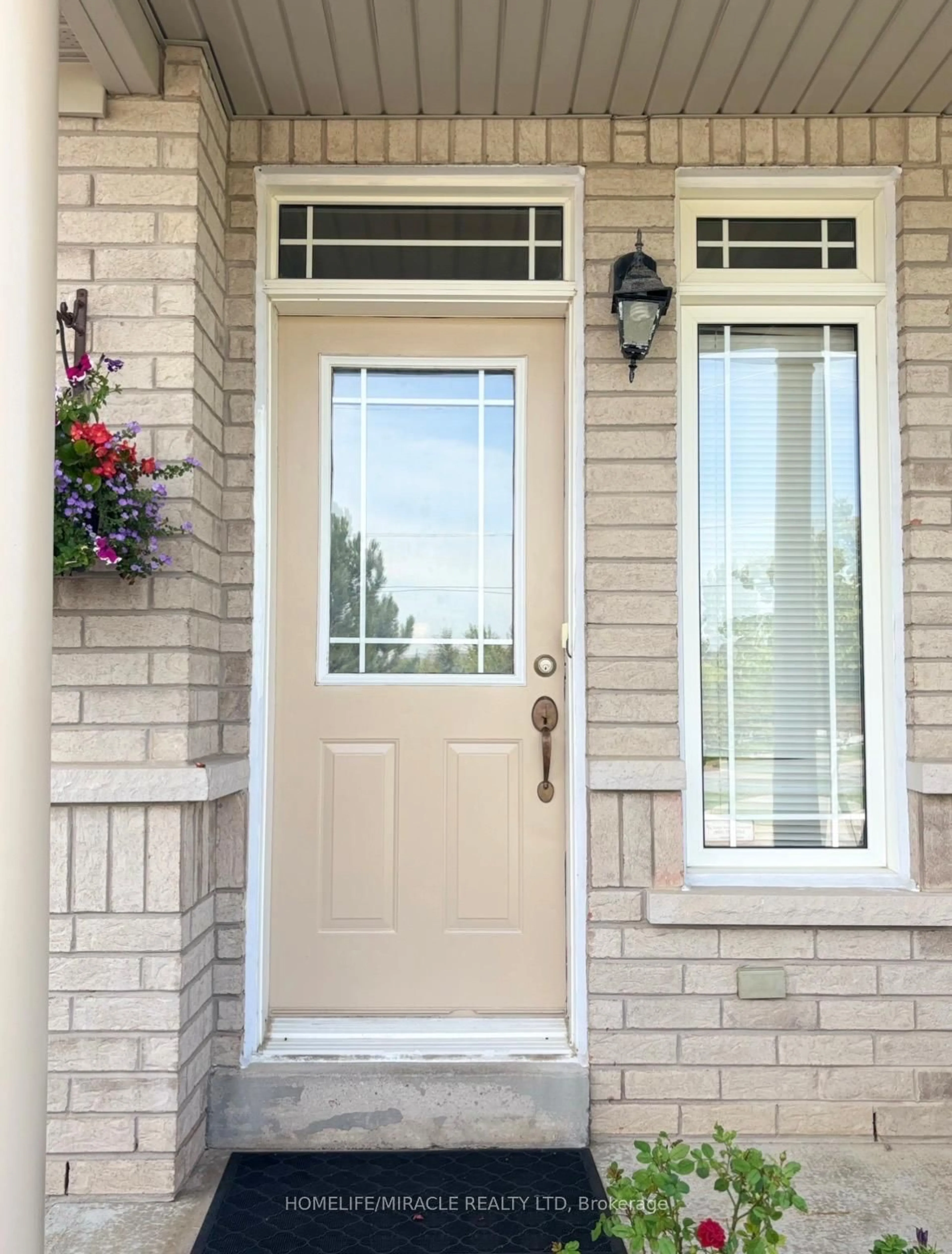 Unknown for 21 Percy Gate, Brampton Ontario L7A 3S1