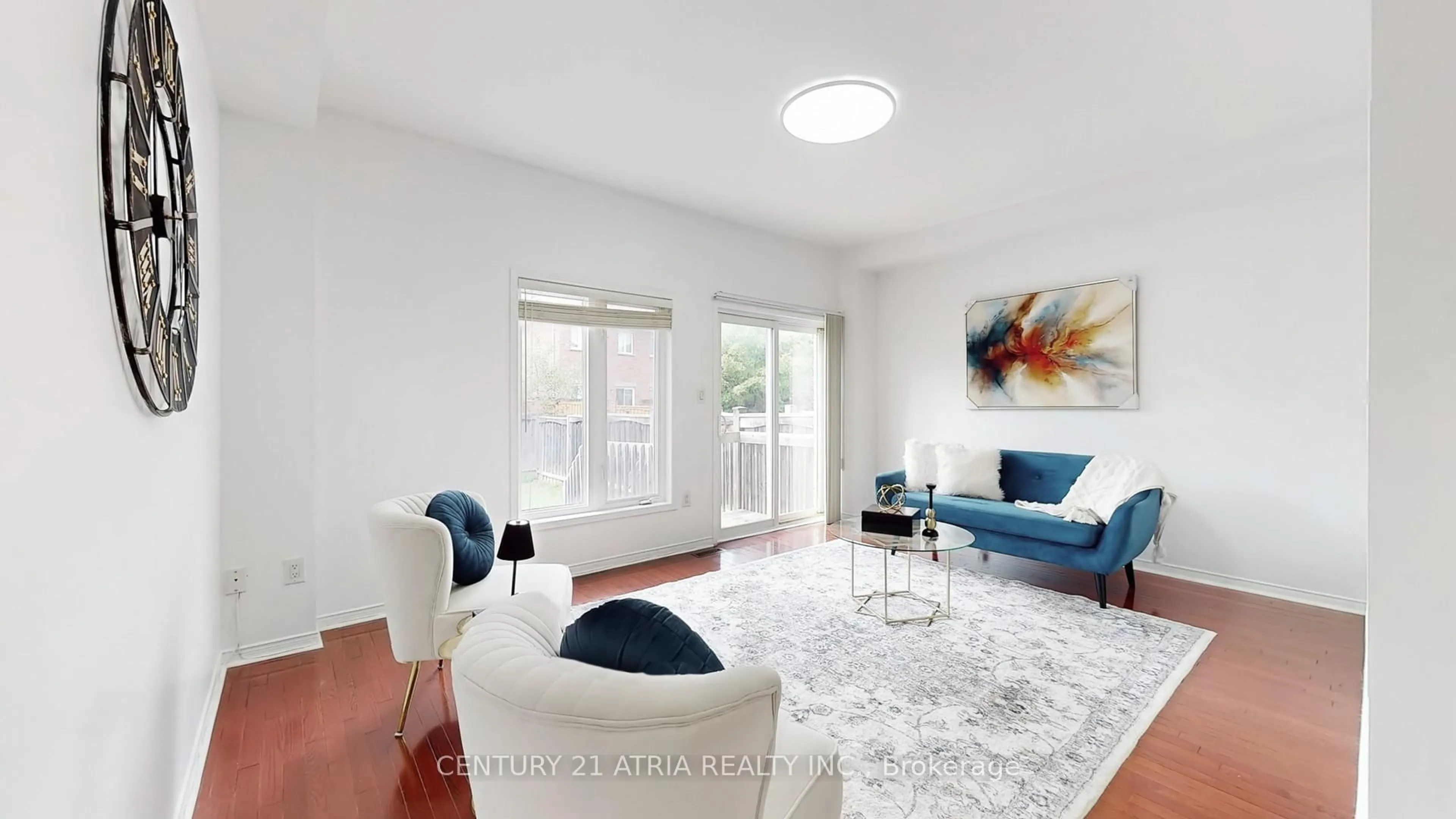 Living room with furniture, unknown for 5186 Angel Stone Dr, Mississauga Ontario L5M 0L4