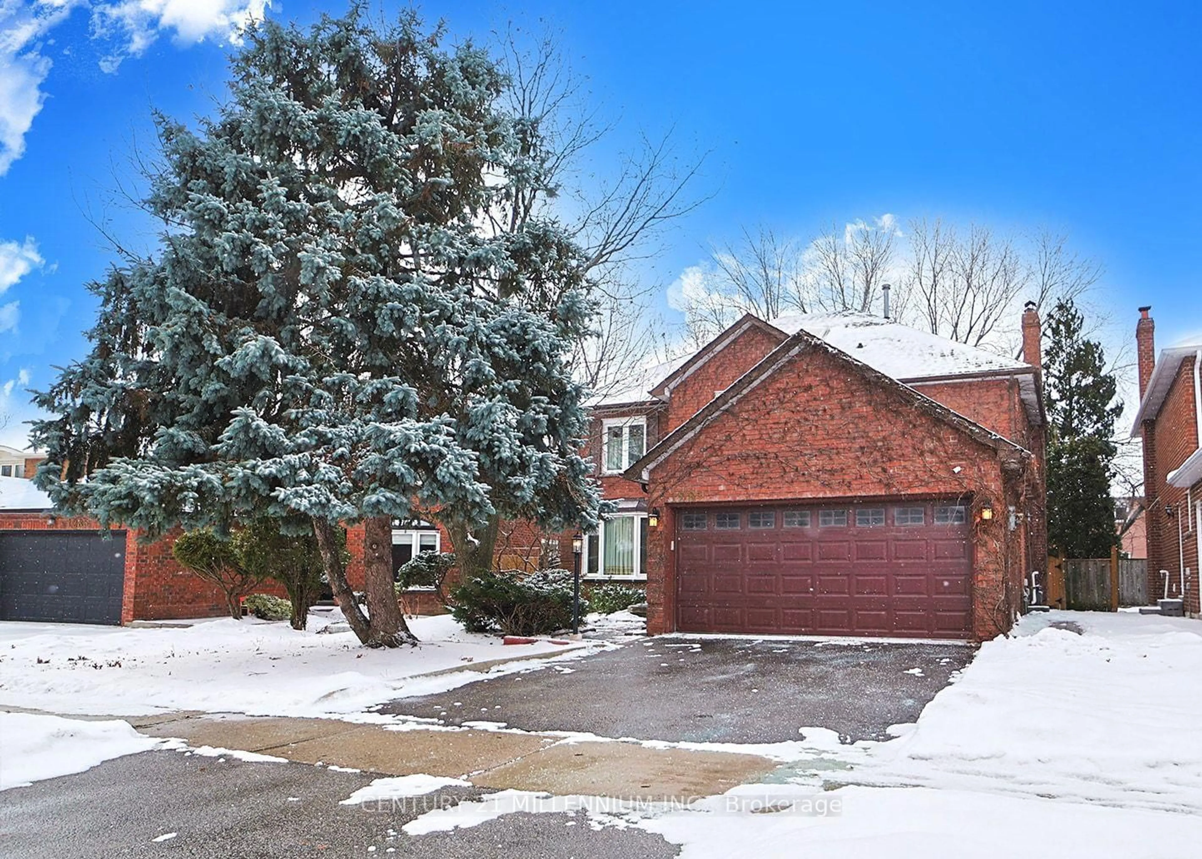 Home with brick exterior material, street for 1281 Deer Ru, Mississauga Ontario L5C 3P8